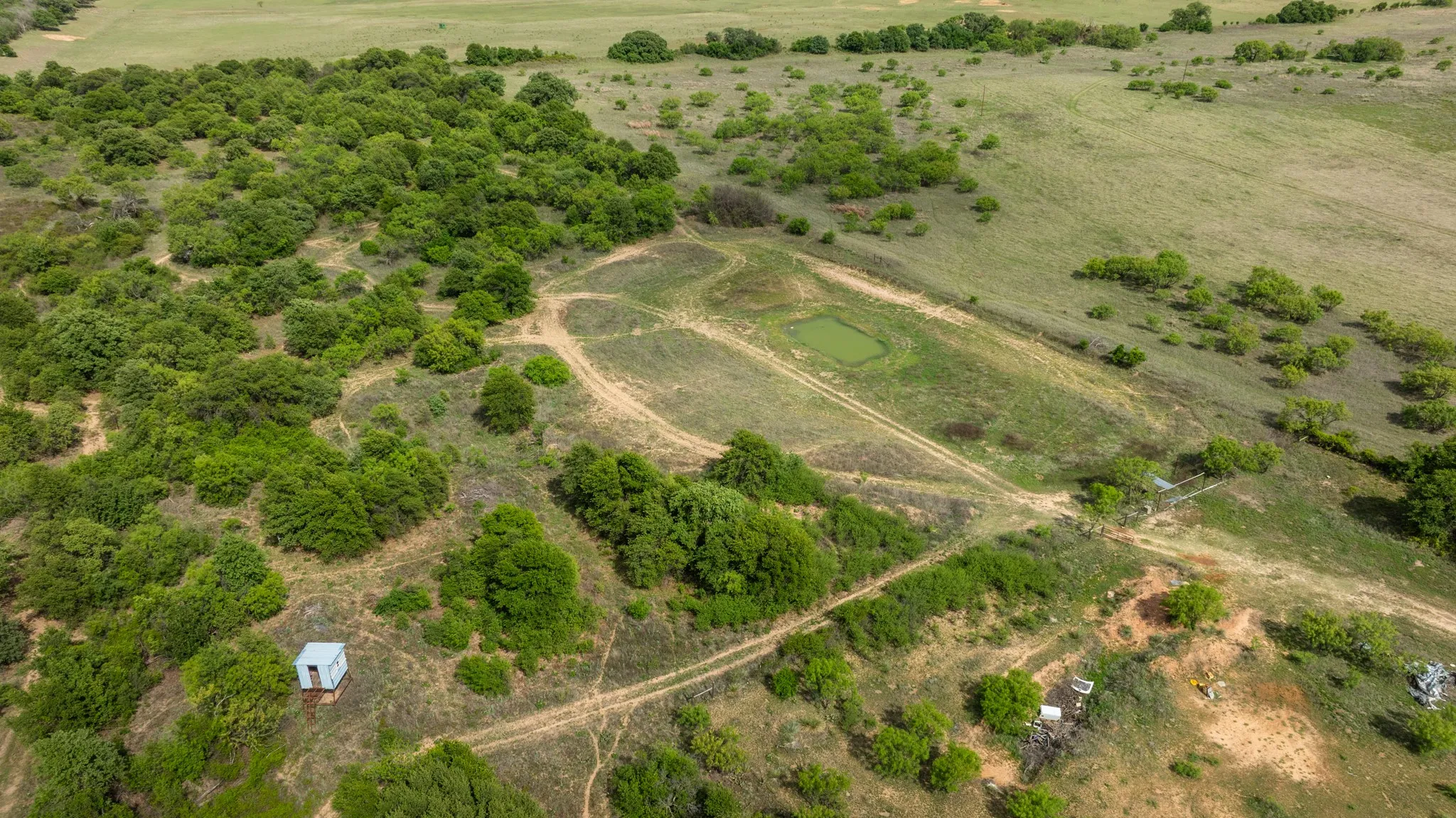 Mobile Home For Sale in Jones County , 8378 County Road 358, Anson, Texas 79501, 3 Bedroom, 2 Bathroom, 5 Garage spaces, 1,560 Sqft, built in 2008, Preowned, mls#21222960, Real Estate Agent in Anson, Homes For Sale in Jones county, Homes For Sale in Anson, Realtor in Anson Texas, Real Estate Brokerage Independent Realty Texas, Luminita Cordes Realtor