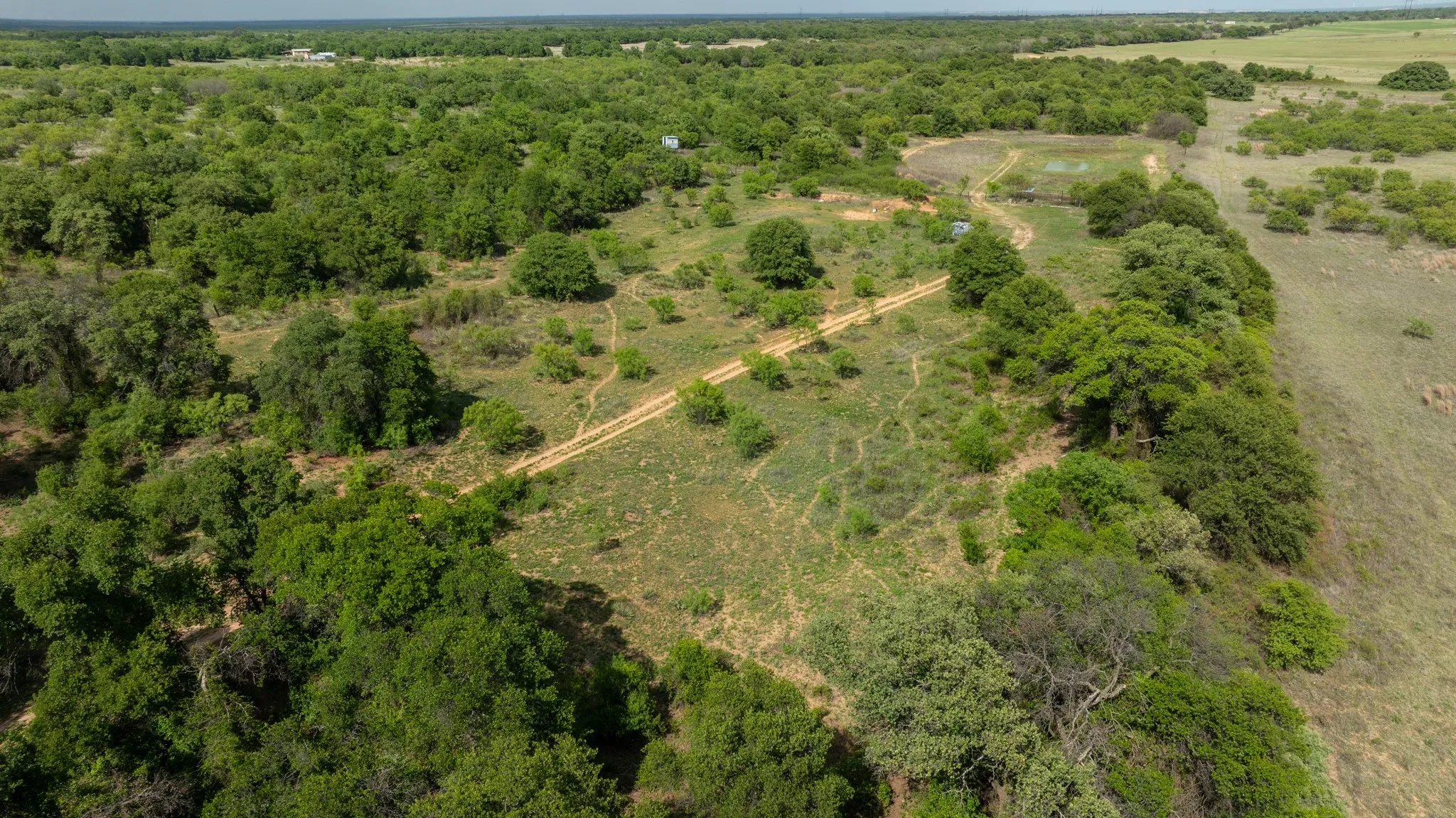 Mobile Home For Sale in Jones County , 8378 County Road 358, Anson, Texas 79501, 3 Bedroom, 2 Bathroom, 5 Garage spaces, 1,560 Sqft, built in 2008, Preowned, mls#21222960, Real Estate Agent in Anson, Homes For Sale in Jones county, Homes For Sale in Anson, Realtor in Anson Texas, Real Estate Brokerage Independent Realty Texas, Luminita Cordes Realtor