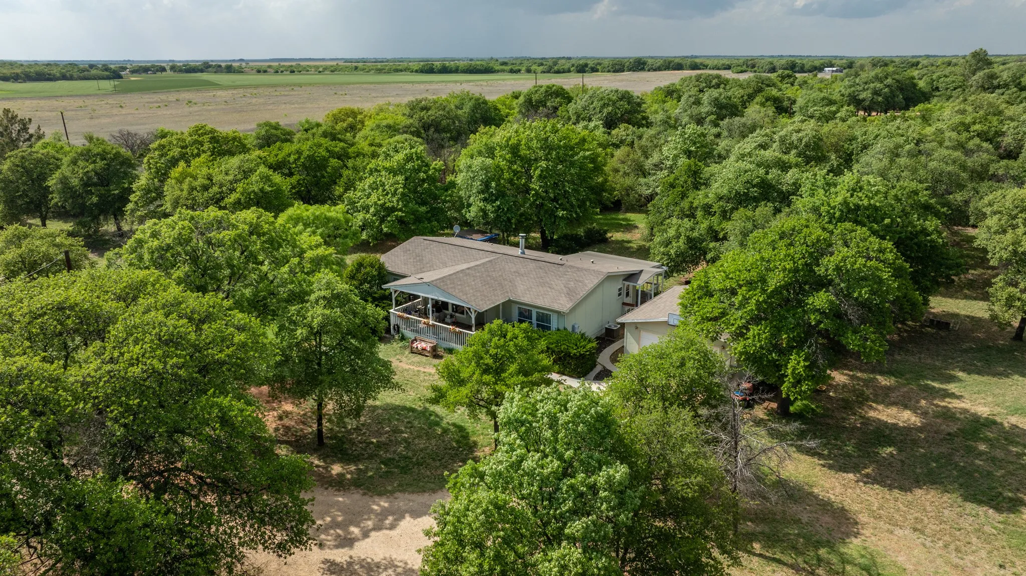 Mobile Home For Sale in Jones County , 8378 County Road 358, Anson, Texas 79501, 3 Bedroom, 2 Bathroom, 5 Garage spaces, 1,560 Sqft, built in 2008, Preowned, mls#21222960, Real Estate Agent in Anson, Homes For Sale in Jones county, Homes For Sale in Anson, Realtor in Anson Texas, Real Estate Brokerage Independent Realty Texas, Luminita Cordes Realtor