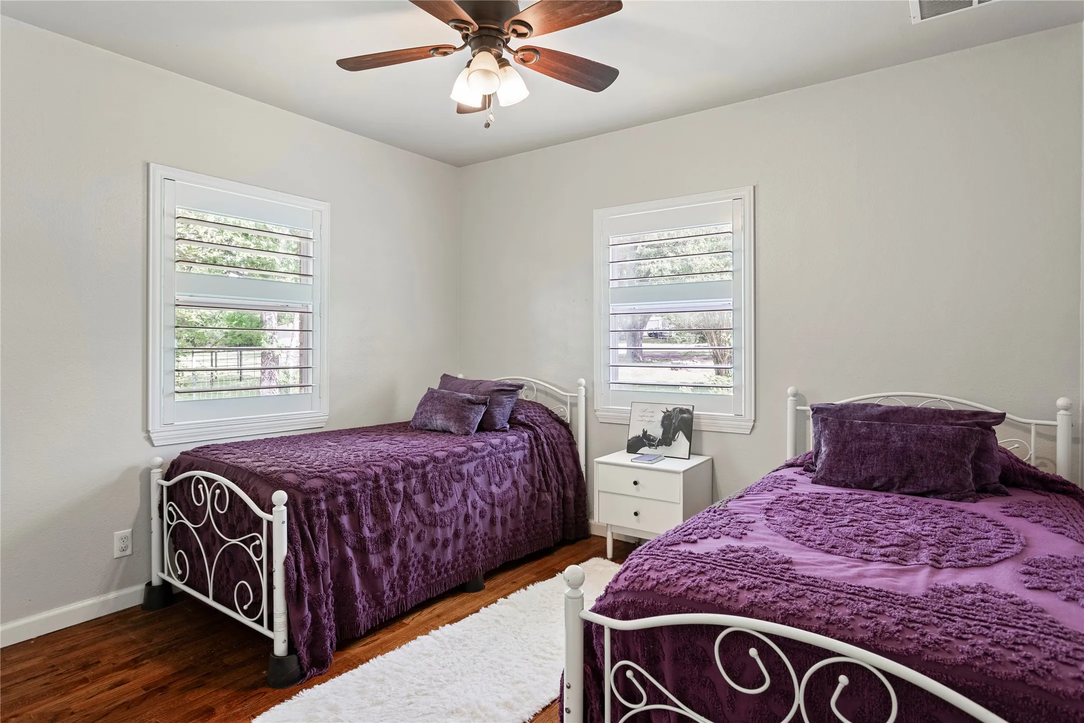 Single Family Residence For Sale in Van Zandt County , 1921 Fm 279, Ben Wheeler, Texas 75754, 3 Bedroom, 2 Bathroom, 2 Garage spaces, 1,943 Sqft, built in 1969, mls#21242159, Real Estate Agent in Ben Wheeler, Homes For Sale in Van Zandt county, Homes For Sale in Ben Wheeler, Realtor in Ben Wheeler Texas, Real Estate Brokerage Independent Realty Texas, Luminita Cordes Realtor