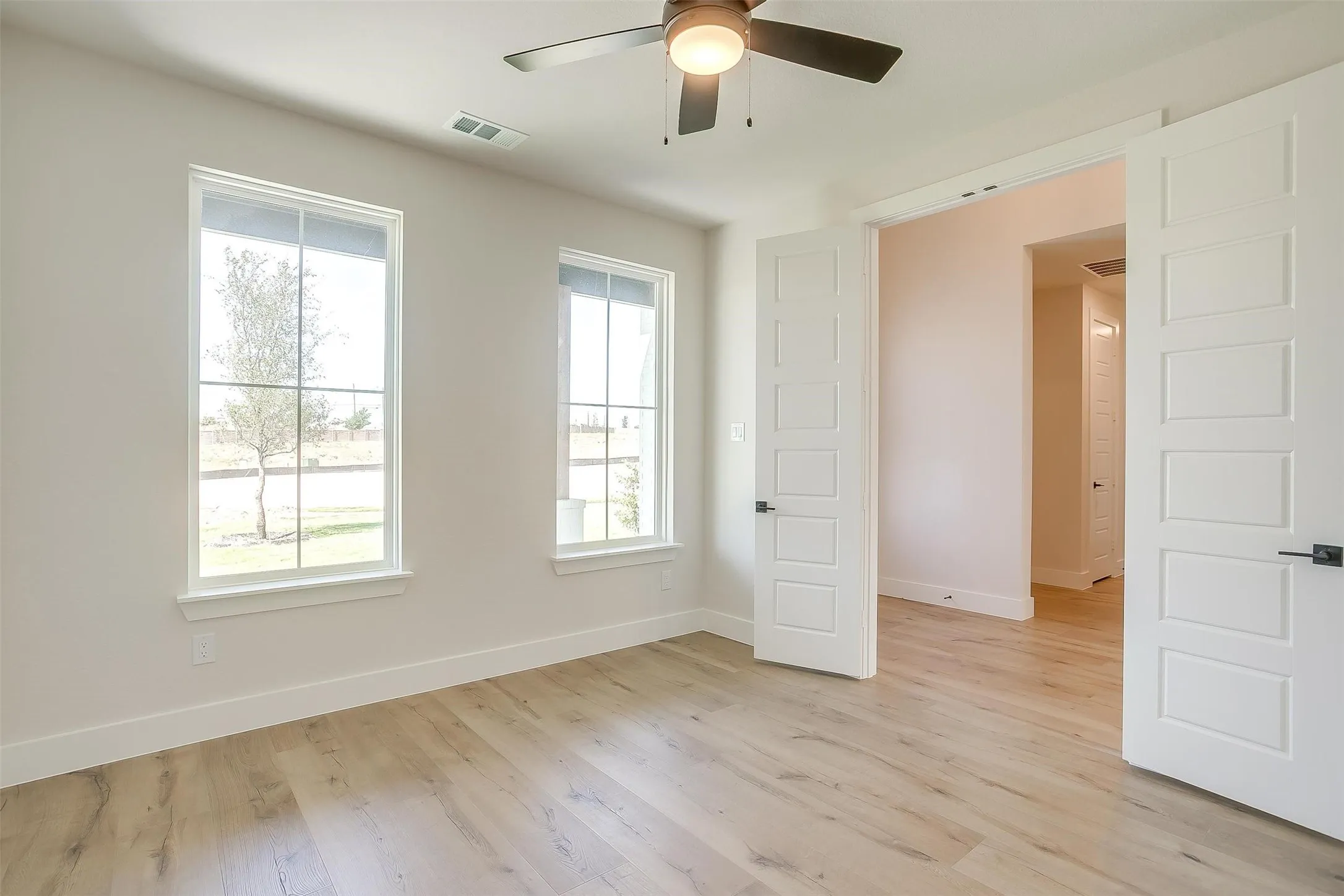 Single Family Residence For Sale in Tarrant County , 806 Feathergrass Court E, Haslet, Texas 76052, 3 Bedroom, 3 Bathroom, 3 Garage spaces, 3,040 Sqft, built in 2026, New Construction - Incomplete, mls#21242165, Real Estate Agent in Haslet, Homes For Sale in Tarrant county, Homes For Sale in Haslet, Realtor in Haslet Texas, Real Estate Brokerage Independent Realty Texas, Luminita Cordes Realtor