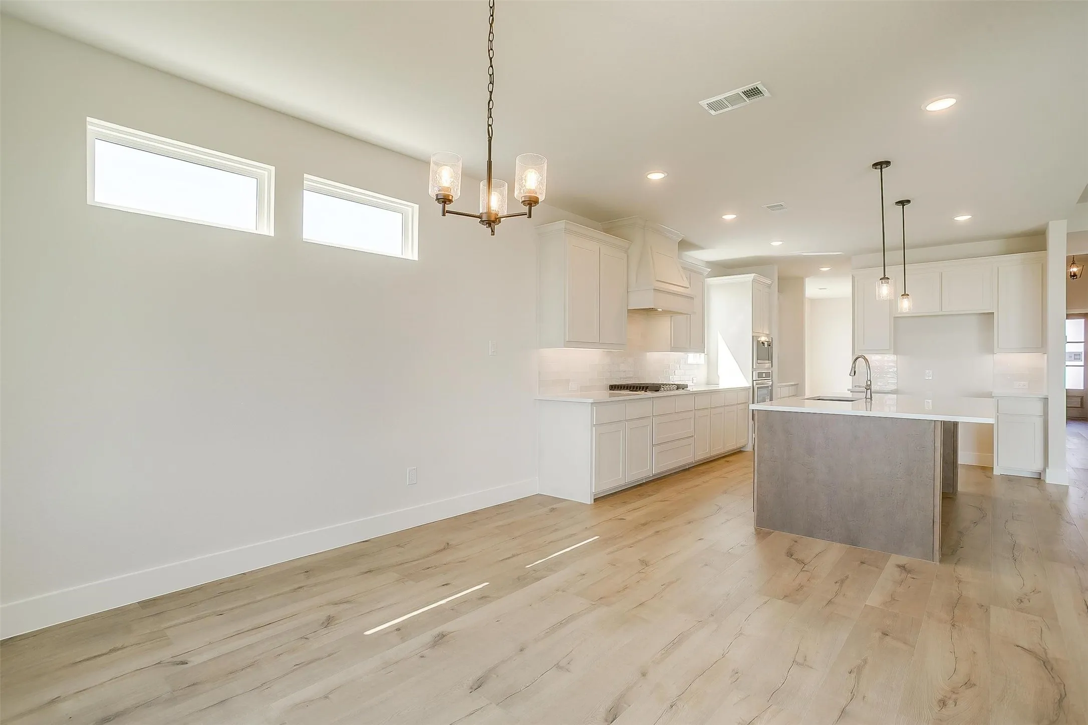 Single Family Residence For Sale in Tarrant County , 806 Feathergrass Court E, Haslet, Texas 76052, 3 Bedroom, 3 Bathroom, 3 Garage spaces, 3,040 Sqft, built in 2026, New Construction - Incomplete, mls#21242165, Real Estate Agent in Haslet, Homes For Sale in Tarrant county, Homes For Sale in Haslet, Realtor in Haslet Texas, Real Estate Brokerage Independent Realty Texas, Luminita Cordes Realtor