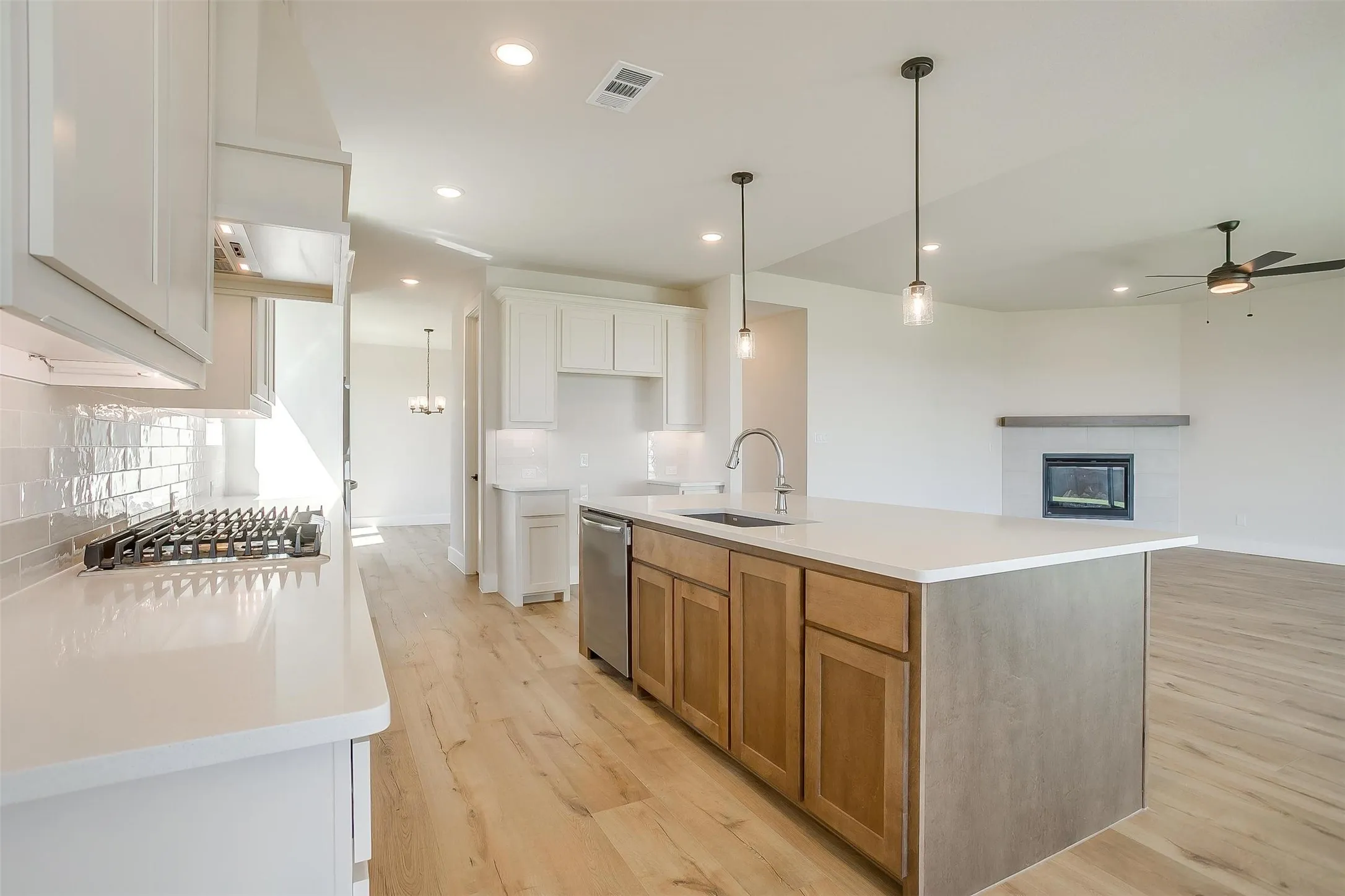Single Family Residence For Sale in Tarrant County , 806 Feathergrass Court E, Haslet, Texas 76052, 3 Bedroom, 3 Bathroom, 3 Garage spaces, 3,040 Sqft, built in 2026, New Construction - Incomplete, mls#21242165, Real Estate Agent in Haslet, Homes For Sale in Tarrant county, Homes For Sale in Haslet, Realtor in Haslet Texas, Real Estate Brokerage Independent Realty Texas, Luminita Cordes Realtor