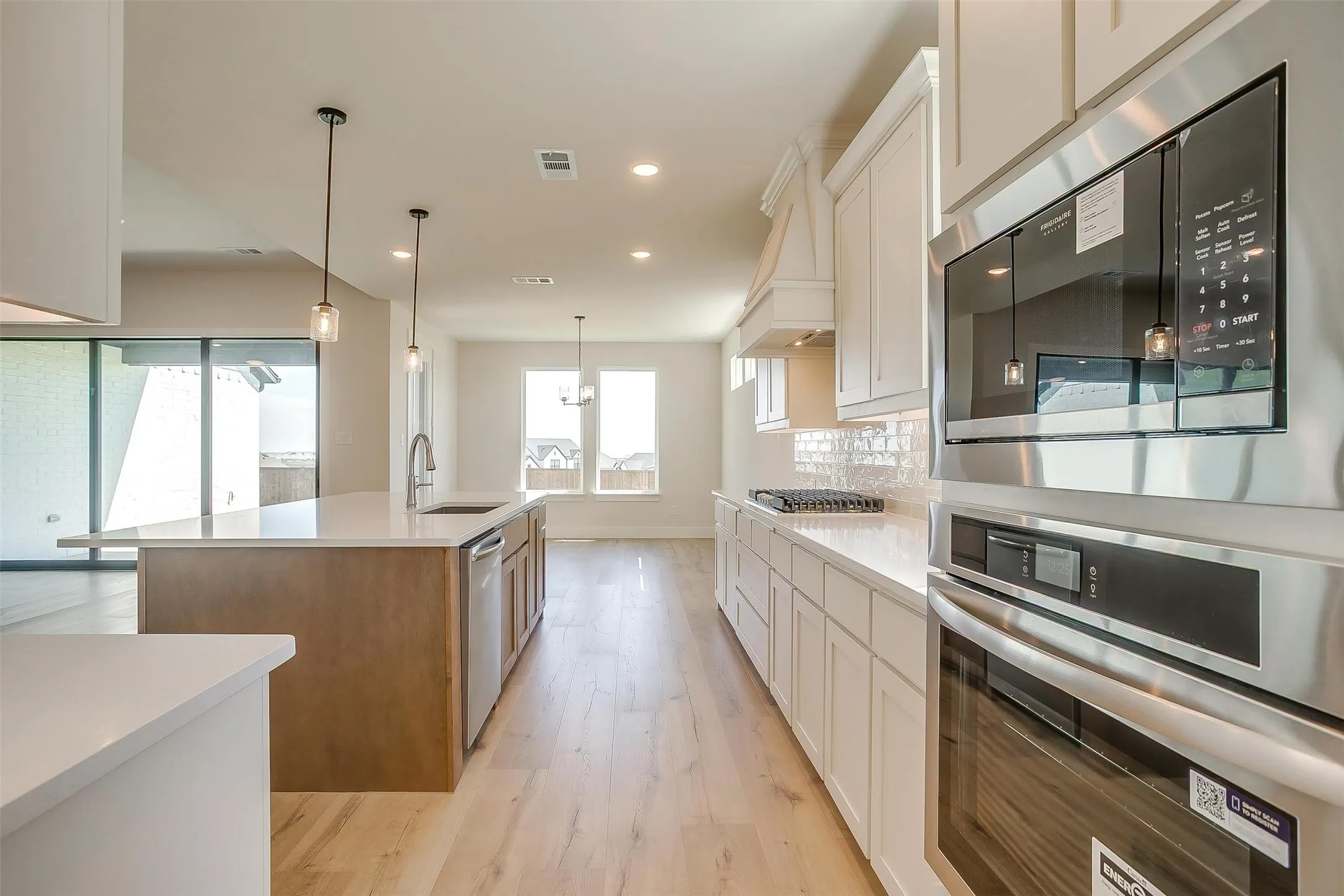 Single Family Residence For Sale in Tarrant County , 806 Feathergrass Court E, Haslet, Texas 76052, 3 Bedroom, 3 Bathroom, 3 Garage spaces, 3,040 Sqft, built in 2026, New Construction - Incomplete, mls#21242165, Real Estate Agent in Haslet, Homes For Sale in Tarrant county, Homes For Sale in Haslet, Realtor in Haslet Texas, Real Estate Brokerage Independent Realty Texas, Luminita Cordes Realtor