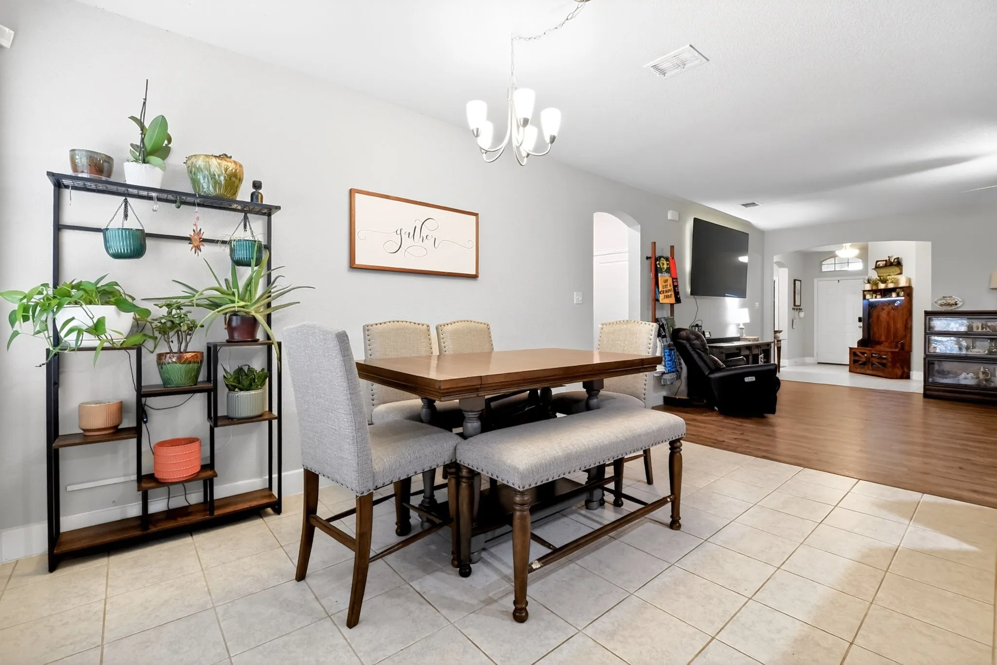 Single Family Residence For Sale in Tarrant County , 1445 Eagle Nest Drive, Pelican Bay, Texas 76020, 3 Bedroom, 2 Bathroom, 2 Garage spaces, 1,790 Sqft, built in 2020, mls#21226879, Real Estate Agent in Pelican Bay, Homes For Sale in Tarrant county, Homes For Sale in Pelican Bay, Realtor in Pelican Bay Texas, Real Estate Brokerage Independent Realty Texas, Luminita Cordes Realtor