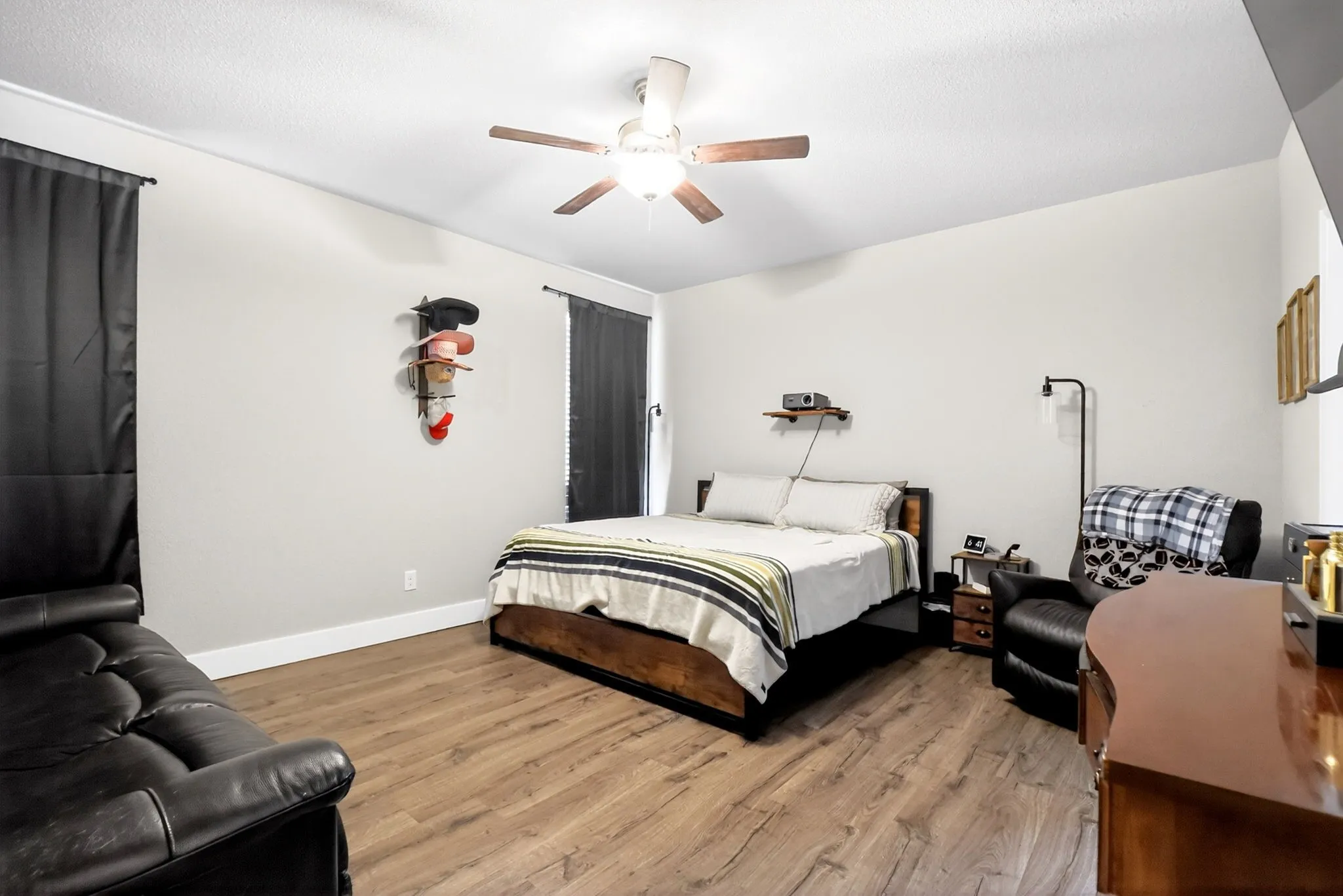 Single Family Residence For Sale in Tarrant County , 1445 Eagle Nest Drive, Pelican Bay, Texas 76020, 3 Bedroom, 2 Bathroom, 2 Garage spaces, 1,790 Sqft, built in 2020, mls#21226879, Real Estate Agent in Pelican Bay, Homes For Sale in Tarrant county, Homes For Sale in Pelican Bay, Realtor in Pelican Bay Texas, Real Estate Brokerage Independent Realty Texas, Luminita Cordes Realtor