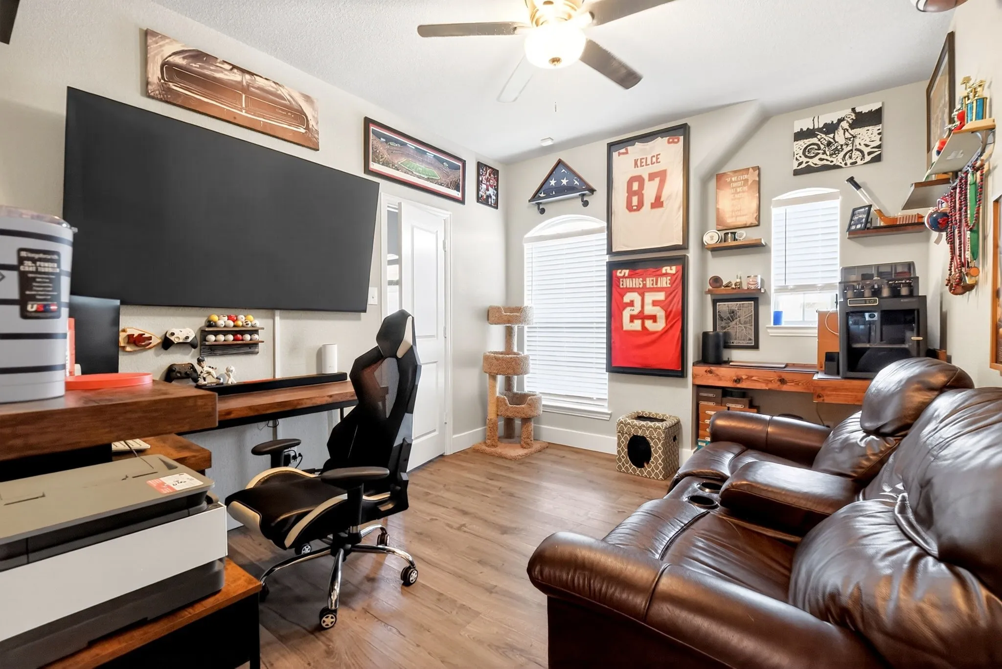 Single Family Residence For Sale in Tarrant County , 1445 Eagle Nest Drive, Pelican Bay, Texas 76020, 3 Bedroom, 2 Bathroom, 2 Garage spaces, 1,790 Sqft, built in 2020, mls#21226879, Real Estate Agent in Pelican Bay, Homes For Sale in Tarrant county, Homes For Sale in Pelican Bay, Realtor in Pelican Bay Texas, Real Estate Brokerage Independent Realty Texas, Luminita Cordes Realtor