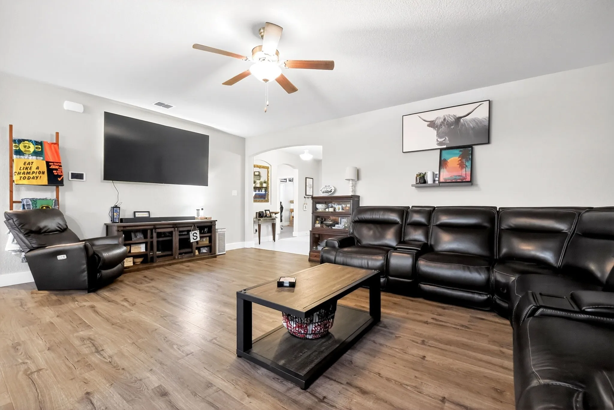Single Family Residence For Sale in Tarrant County , 1445 Eagle Nest Drive, Pelican Bay, Texas 76020, 3 Bedroom, 2 Bathroom, 2 Garage spaces, 1,790 Sqft, built in 2020, mls#21226879, Real Estate Agent in Pelican Bay, Homes For Sale in Tarrant county, Homes For Sale in Pelican Bay, Realtor in Pelican Bay Texas, Real Estate Brokerage Independent Realty Texas, Luminita Cordes Realtor