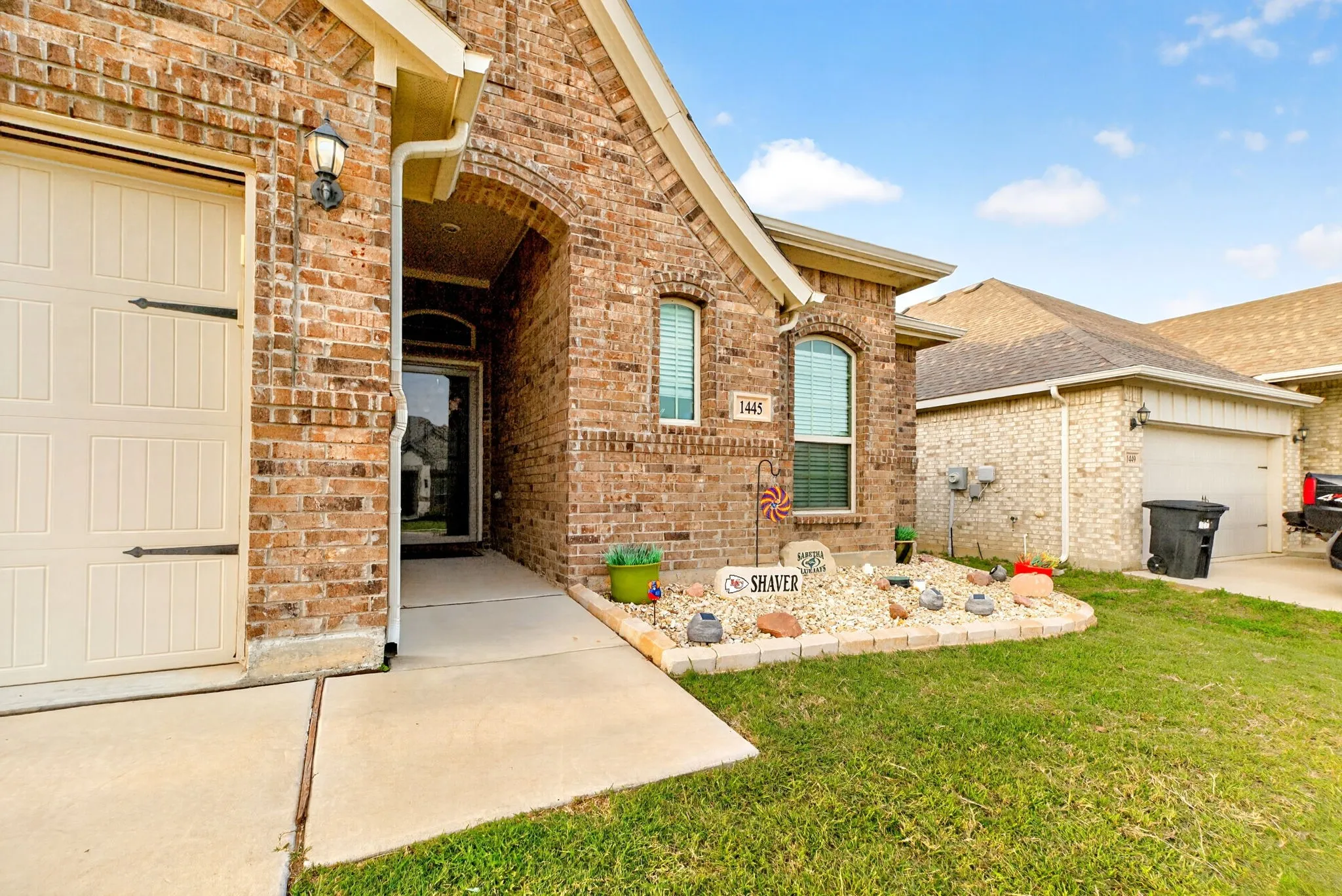Single Family Residence For Sale in Tarrant County , 1445 Eagle Nest Drive, Pelican Bay, Texas 76020, 3 Bedroom, 2 Bathroom, 2 Garage spaces, 1,790 Sqft, built in 2020, mls#21226879, Real Estate Agent in Pelican Bay, Homes For Sale in Tarrant county, Homes For Sale in Pelican Bay, Realtor in Pelican Bay Texas, Real Estate Brokerage Independent Realty Texas, Luminita Cordes Realtor