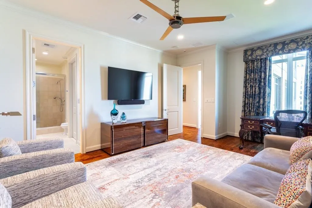 Large split Guest Suite.