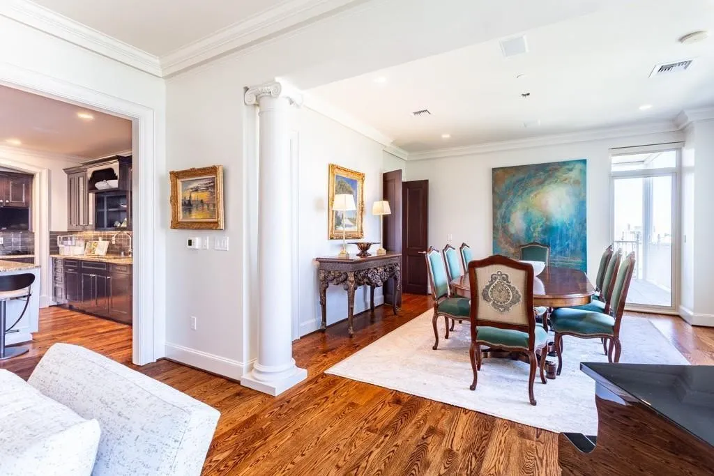 Open Living, Dining & Kitchen.