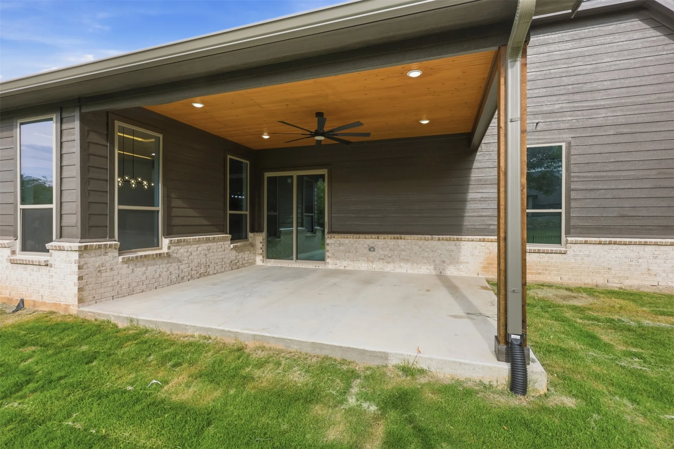 Single Family Residence For Sale in Hood County , 7016 Westover Drive, Granbury, Texas 76049, 4 Bedroom, 3 Bathroom, 3 Garage spaces, 2,699 Sqft, built in 2026, mls#21240516, Real Estate Agent in Granbury, Homes For Sale in Hood county, Homes For Sale in Granbury, Realtor in Granbury Texas, Real Estate Brokerage Independent Realty Texas, Luminita Cordes Realtor
