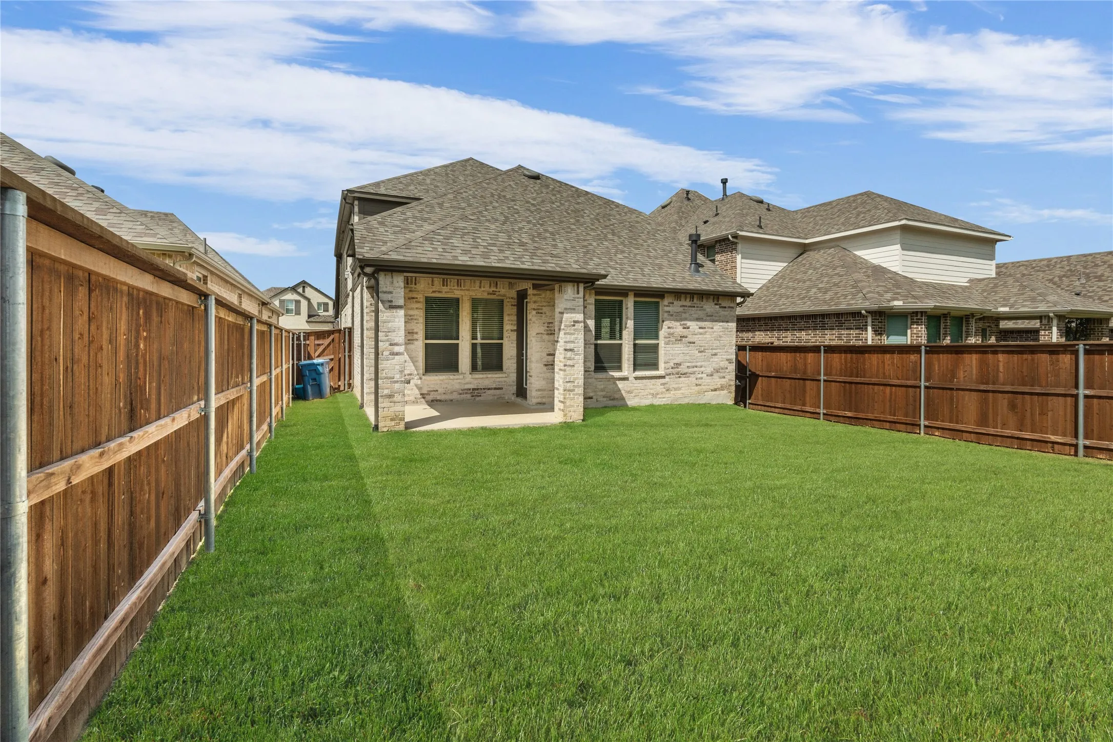 Single Family Residence For Sale in Grayson County , 3906 Southbend Drive, Denison, Texas 75020, 4 Bedroom, 3 Bathroom, 2 Garage spaces, 2,262 Sqft, built in 2022, Preowned, mls#21241010, Real Estate Agent in Denison, Homes For Sale in Grayson county, Homes For Sale in Denison, Realtor in Denison Texas, Real Estate Brokerage Independent Realty Texas, Luminita Cordes Realtor