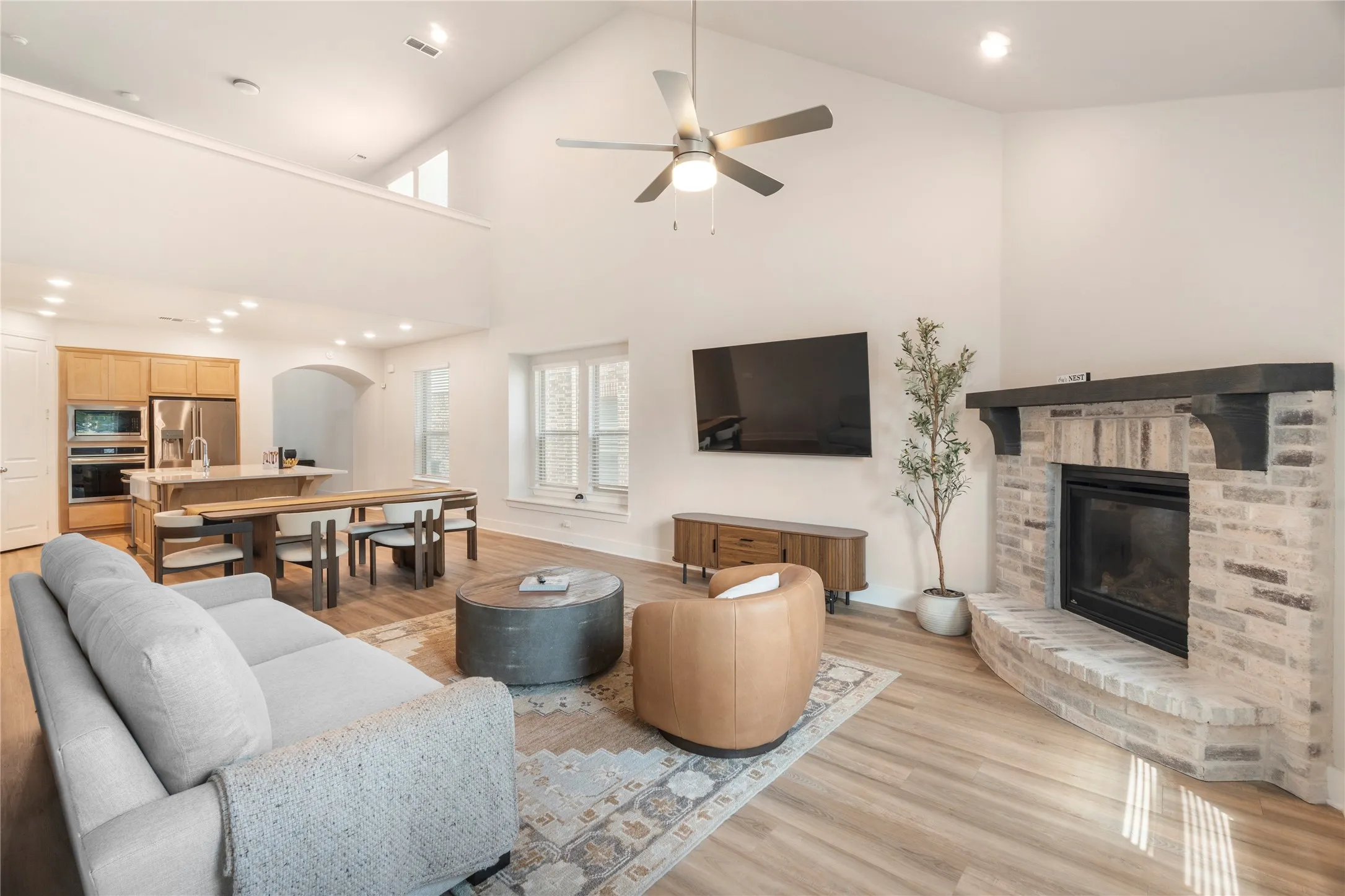 Single Family Residence For Sale in Grayson County , 3906 Southbend Drive, Denison, Texas 75020, 4 Bedroom, 3 Bathroom, 2 Garage spaces, 2,262 Sqft, built in 2022, Preowned, mls#21241010, Real Estate Agent in Denison, Homes For Sale in Grayson county, Homes For Sale in Denison, Realtor in Denison Texas, Real Estate Brokerage Independent Realty Texas, Luminita Cordes Realtor