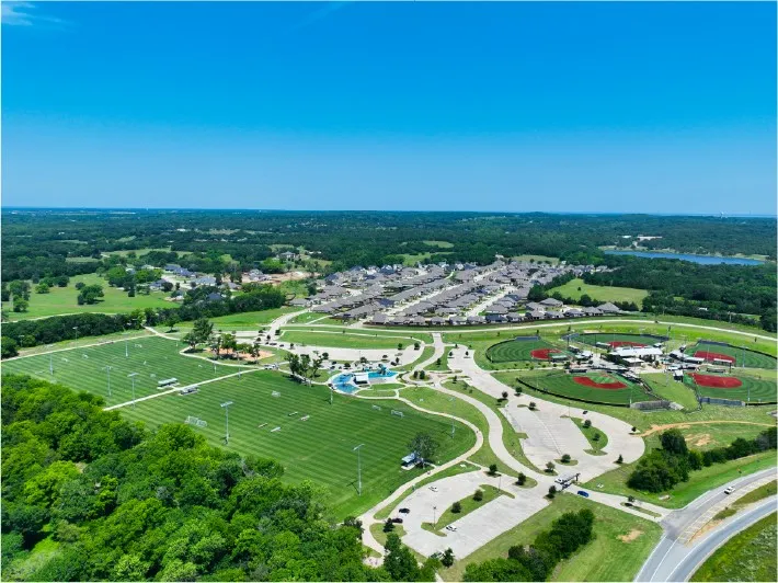 Single Family Residence For Sale in Grayson County , 3906 Southbend Drive, Denison, Texas 75020, 4 Bedroom, 3 Bathroom, 2 Garage spaces, 2,262 Sqft, built in 2022, Preowned, mls#21241010, Real Estate Agent in Denison, Homes For Sale in Grayson county, Homes For Sale in Denison, Realtor in Denison Texas, Real Estate Brokerage Independent Realty Texas, Luminita Cordes Realtor