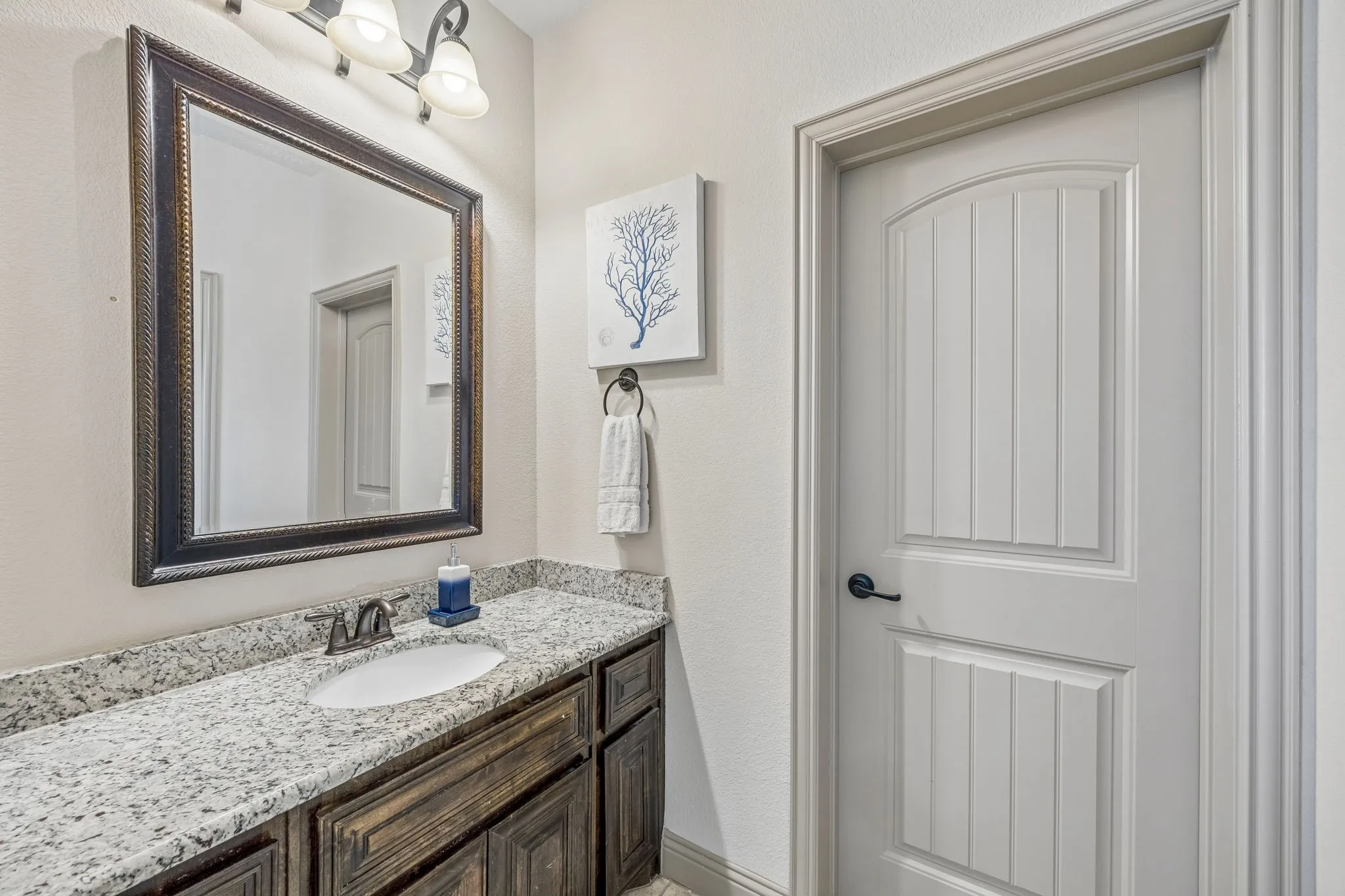 Single Family Residence For Sale in Grayson County , 1513 Bearpath Way, Gunter, Texas 75058, 4 Bedroom, 4 Bathroom, 3 Garage spaces, 3,888 Sqft, built in 2015, mls#21224060, Real Estate Agent in Gunter, Homes For Sale in Grayson county, Homes For Sale in Gunter, Realtor in Gunter Texas, Real Estate Brokerage Independent Realty Texas, Luminita Cordes Realtor