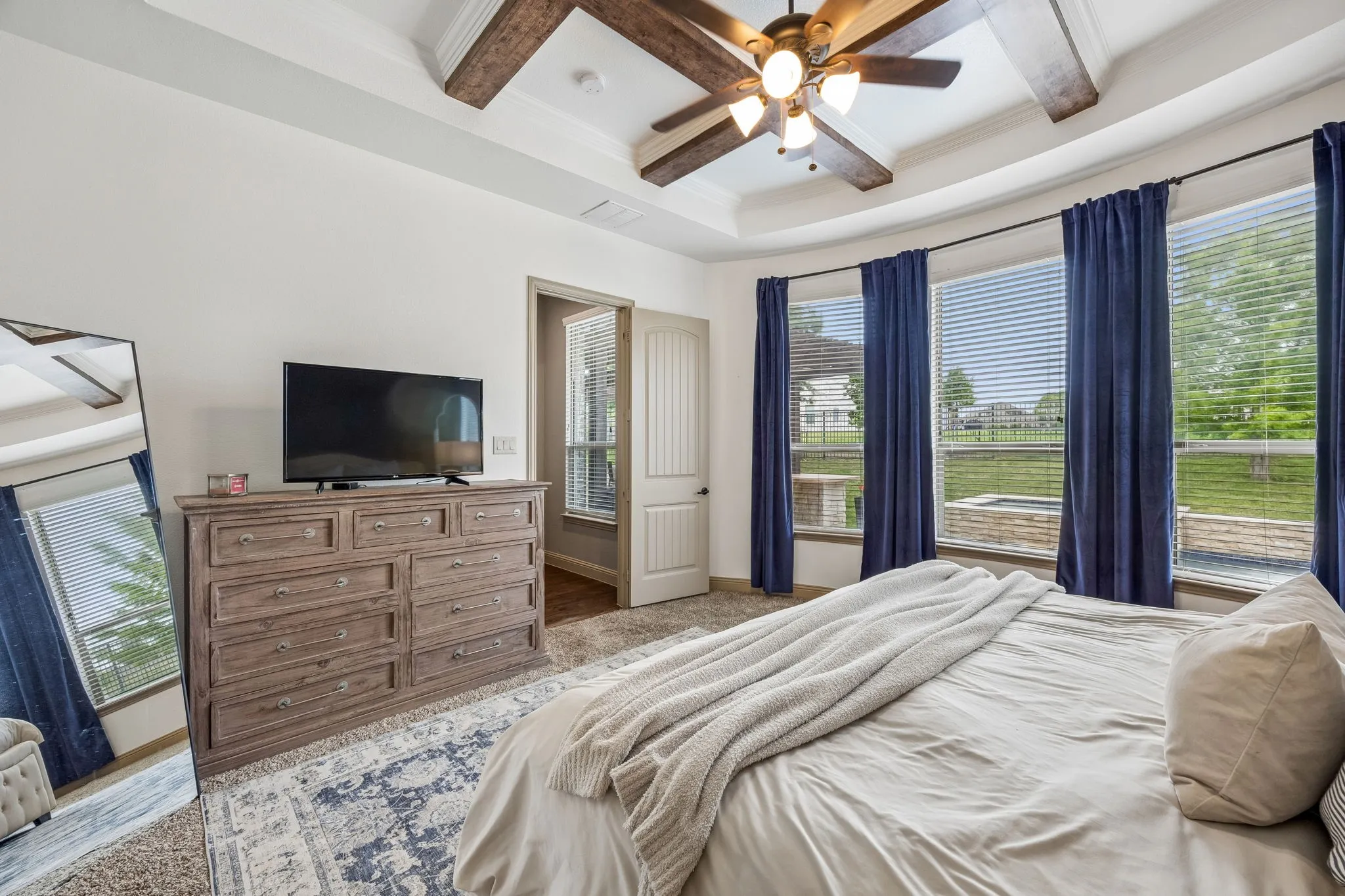 Single Family Residence For Sale in Grayson County , 1513 Bearpath Way, Gunter, Texas 75058, 4 Bedroom, 4 Bathroom, 3 Garage spaces, 3,888 Sqft, built in 2015, mls#21224060, Real Estate Agent in Gunter, Homes For Sale in Grayson county, Homes For Sale in Gunter, Realtor in Gunter Texas, Real Estate Brokerage Independent Realty Texas, Luminita Cordes Realtor