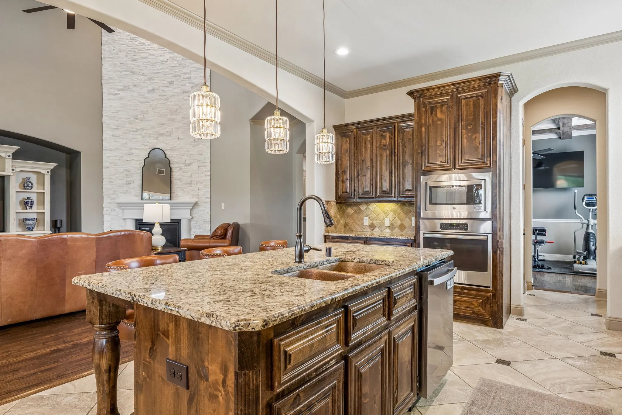 Single Family Residence For Sale in Grayson County , 1513 Bearpath Way, Gunter, Texas 75058, 4 Bedroom, 4 Bathroom, 3 Garage spaces, 3,888 Sqft, built in 2015, mls#21224060, Real Estate Agent in Gunter, Homes For Sale in Grayson county, Homes For Sale in Gunter, Realtor in Gunter Texas, Real Estate Brokerage Independent Realty Texas, Luminita Cordes Realtor