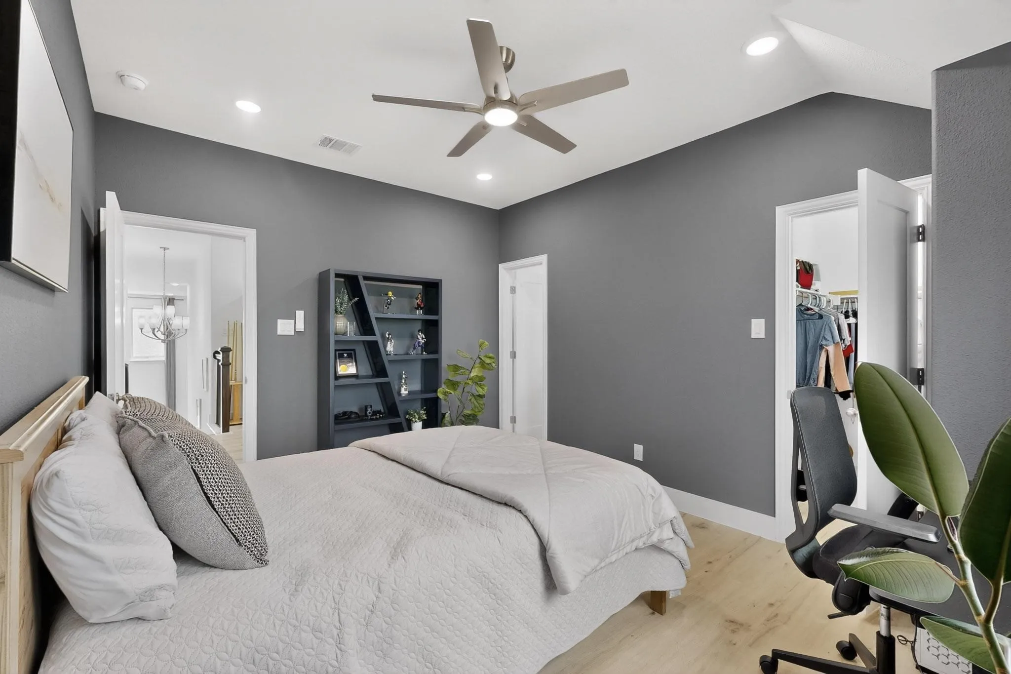 Single Family Residence For Sale in Denton County , 16716 Freshwater Drive, Celina, Texas 75009, 5 Bedrooms, 4 Bathrooms, 2 Garage spaces, 3,054 Sqft, built in 2025, Preowned, Price $683,000, mls#21241916, Real Estate Agent in Celina, Homes For Sale in Denton county, Homes For Sale in Celina, Realtor in Celina Texas, Real Estate Brokerage Independent Realty Texas, Luminita Cordes Realtor