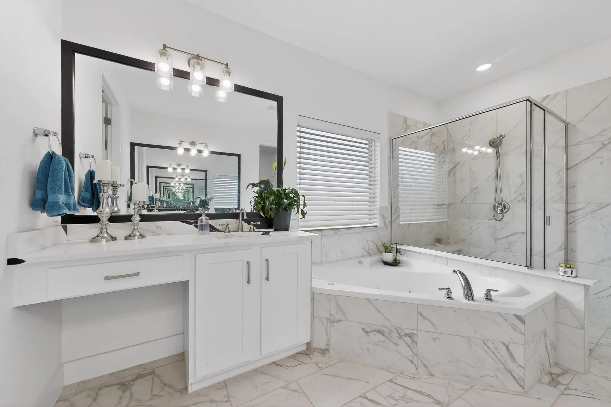 Single Family Residence For Sale in Denton County , 16716 Freshwater Drive, Celina, Texas 75009, 5 Bedrooms, 4 Bathrooms, 2 Garage spaces, 3,054 Sqft, built in 2025, Preowned, Price $683,000, mls#21241916, Real Estate Agent in Celina, Homes For Sale in Denton county, Homes For Sale in Celina, Realtor in Celina Texas, Real Estate Brokerage Independent Realty Texas, Luminita Cordes Realtor