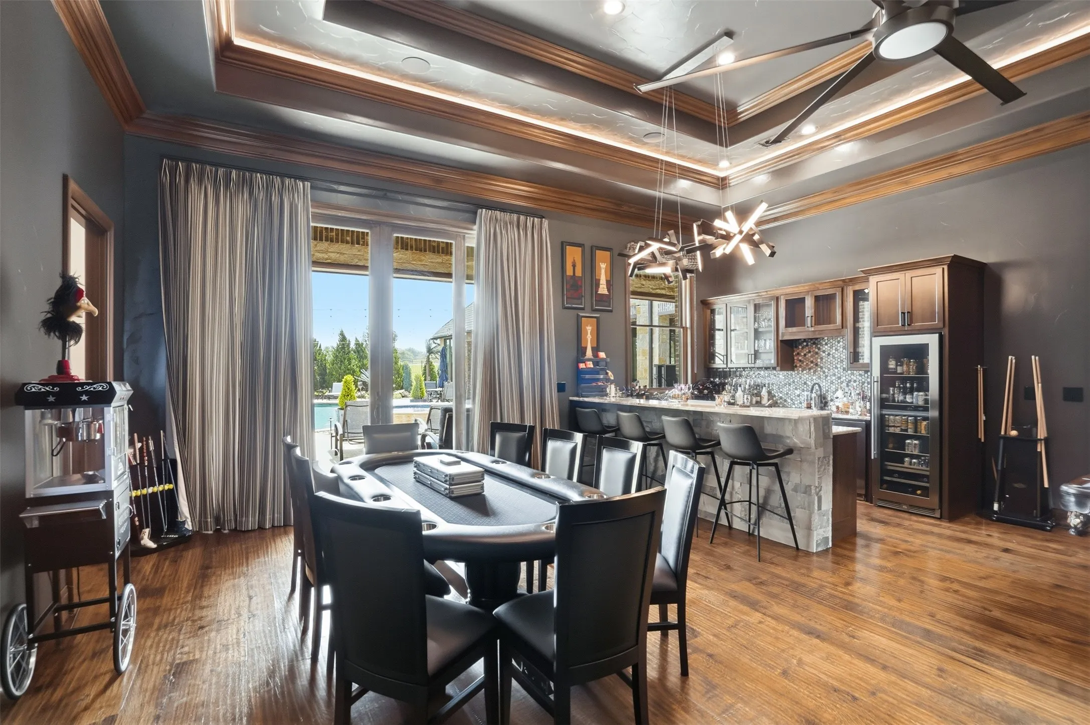 GAME ROOM: Bar, and Poker Table