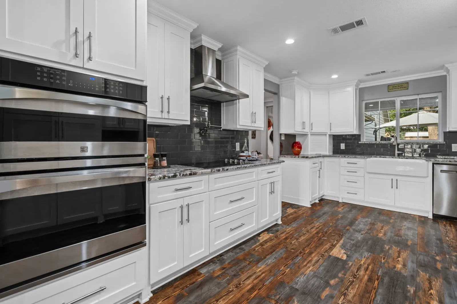 Single Family Residence For Sale in Denton County , 175 Porter Road, Bartonville, Texas 76226, 4 Bedroom, 3 Bathroom, 2 Garage spaces, 2,621 Sqft, built in 2016, Preowned, Price $900,000, mls#21237310, Real Estate Agent in Bartonville, Homes For Sale in Denton county, Homes For Sale in Bartonville, Realtor in Bartonville Texas, Real Estate Brokerage Independent Realty Texas, Luminita Cordes Realtor