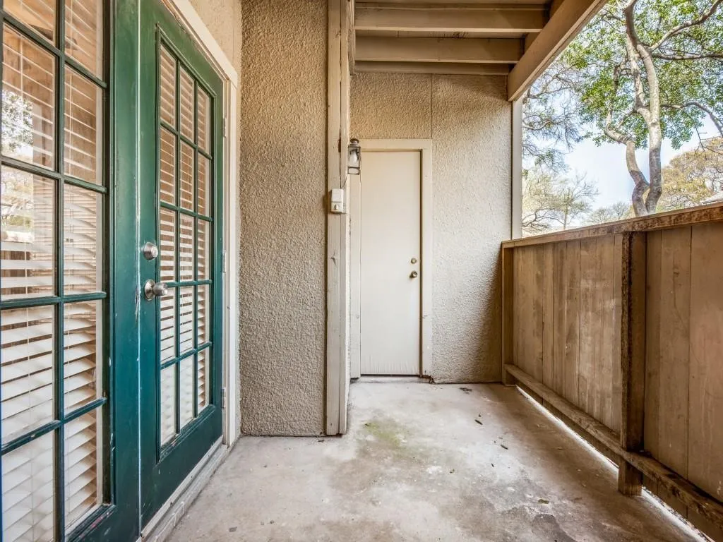 Condominium For Rent in Dallas County , 8601 Park Lane 416, Dallas, Texas 75231, 1 Bedroom, 1 Bathroom, Garage spaces, 618 Sqft, built in 1982, Preowned, mls#21242355, Real Estate Agent in Dallas, Homes For Rent in Dallas county, Homes For Rent in Dallas, Realtor in Dallas Texas, Real Estate Brokerage Independent Realty Texas, Luminita Cordes Realtor