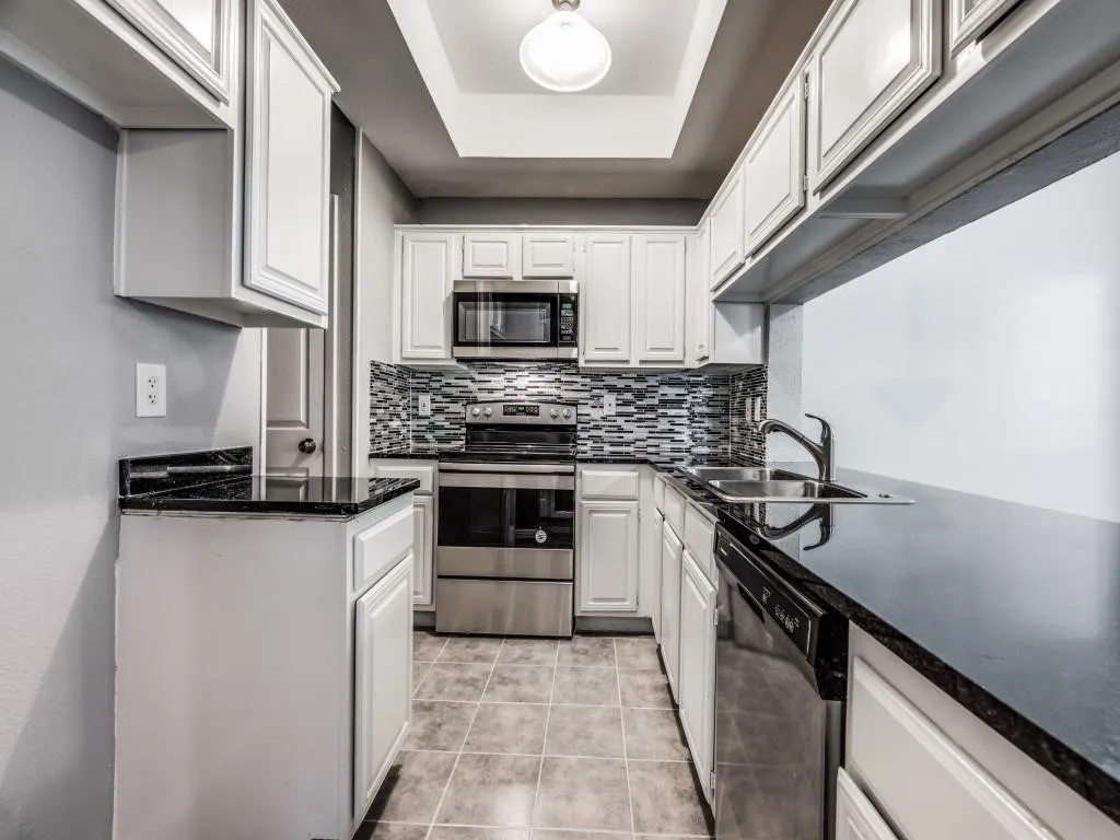 Condominium For Rent in Dallas County , 8601 Park Lane 416, Dallas, Texas 75231, 1 Bedroom, 1 Bathroom, Garage spaces, 618 Sqft, built in 1982, Preowned, mls#21242355, Real Estate Agent in Dallas, Homes For Rent in Dallas county, Homes For Rent in Dallas, Realtor in Dallas Texas, Real Estate Brokerage Independent Realty Texas, Luminita Cordes Realtor