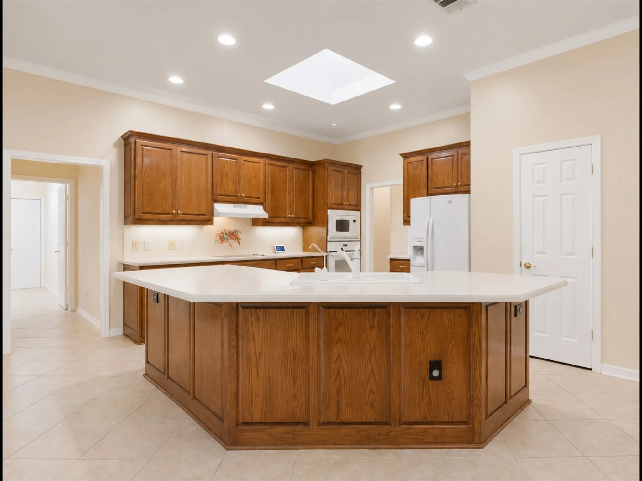 Single Family Residence For Sale in Kaufman County , 10524 Live Oak, Forney, Texas 75126, 3 Bedroom, 3 Bathroom, 4 Garage spaces, 3,130 Sqft, built in 1996, Preowned, mls#21237010, Real Estate Agent in Forney, Homes For Sale in Kaufman county, Homes For Sale in Forney, Realtor in Forney Texas, Real Estate Brokerage Independent Realty Texas, Luminita Cordes Realtor