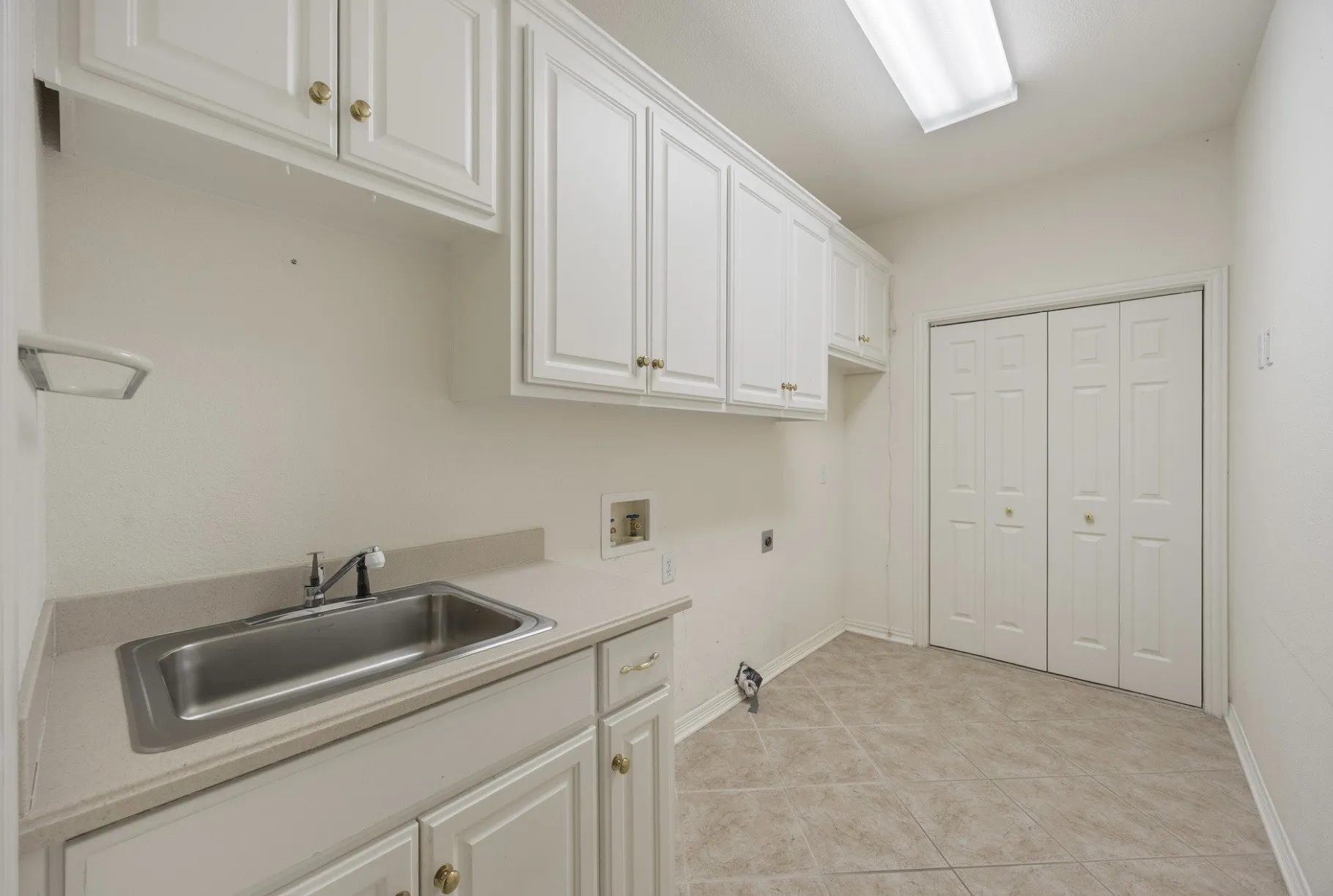 Single Family Residence For Sale in Kaufman County , 10524 Live Oak, Forney, Texas 75126, 3 Bedroom, 3 Bathroom, 4 Garage spaces, 3,130 Sqft, built in 1996, Preowned, mls#21237010, Real Estate Agent in Forney, Homes For Sale in Kaufman county, Homes For Sale in Forney, Realtor in Forney Texas, Real Estate Brokerage Independent Realty Texas, Luminita Cordes Realtor