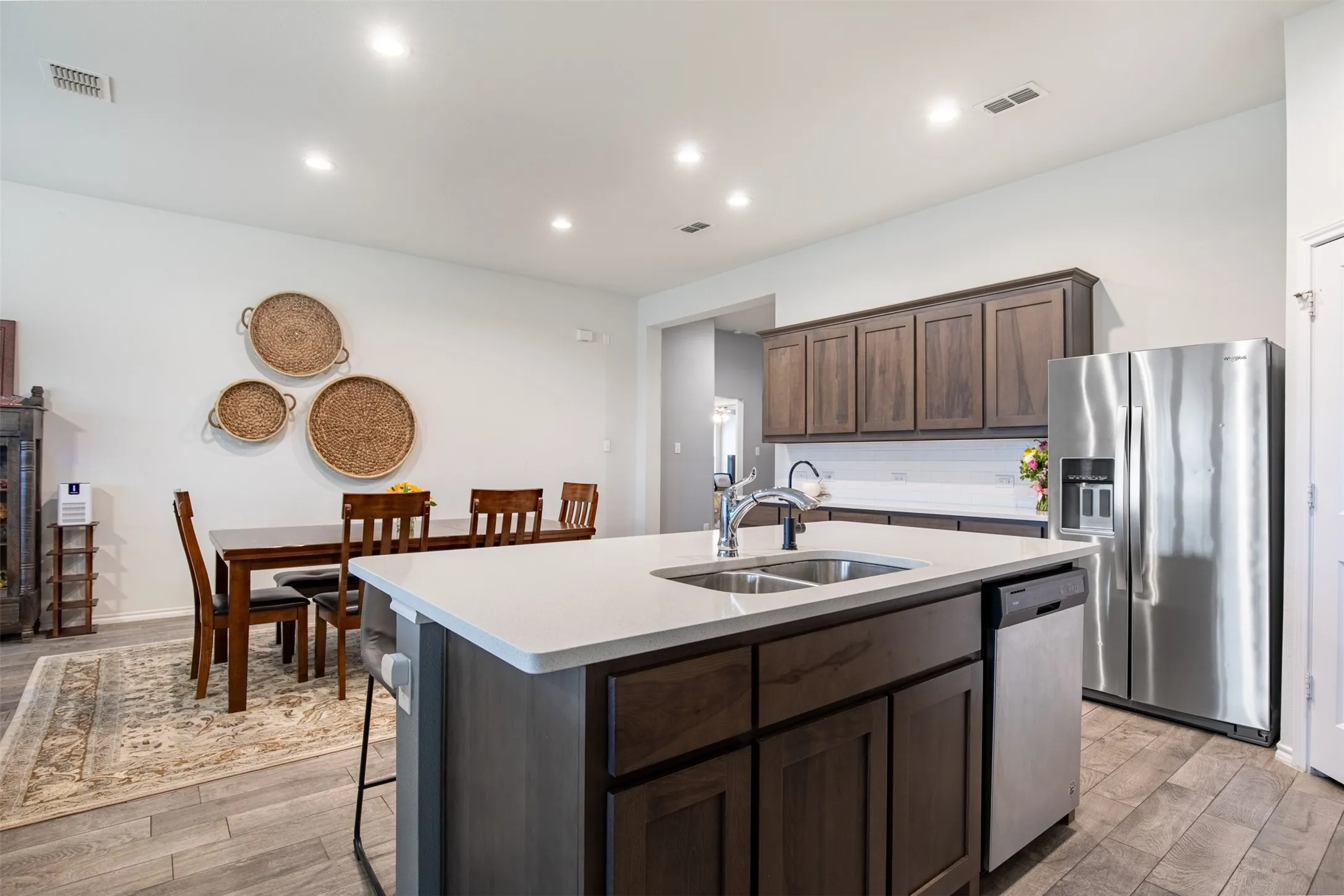 Single Family Residence For Sale in Denton County , 610 Autumn Avenue, Justin, Texas 76247, 4 Bedroom, 2 Bathroom, 2 Garage spaces, 1,948 Sqft, built in 2019, Preowned, mls#21238983, Real Estate Agent in Justin, Homes For Sale in Denton county, Homes For Sale in Justin, Realtor in Justin Texas, Real Estate Brokerage Independent Realty Texas, Luminita Cordes Realtor