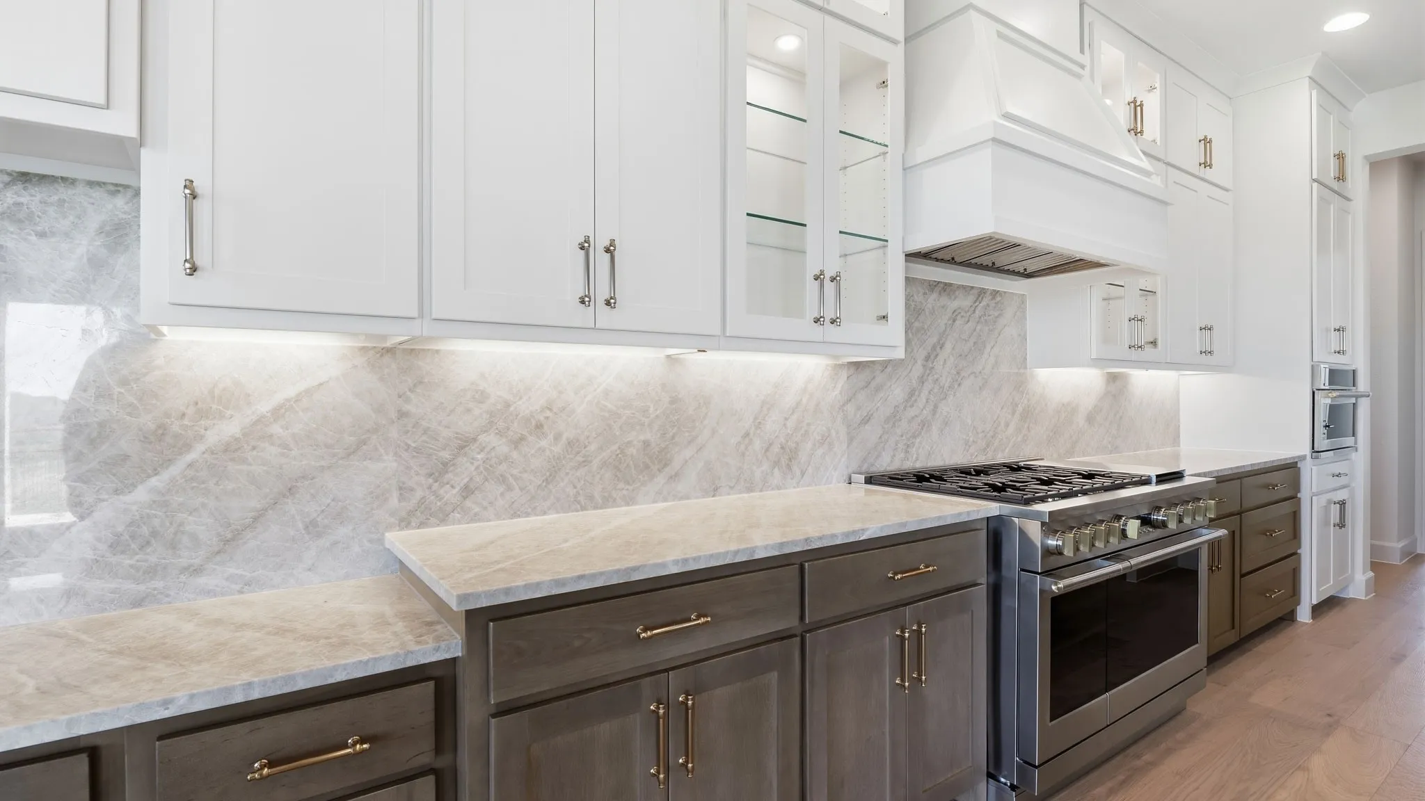 Single Family Residence For Sale in Rockwall County , 108 Chesterfield Lane, Heath, Texas 75032, 5 Bedroom, 7 Bathroom, 4 Garage spaces, 4,745 Sqft, built in 2026, New Construction - Incomplete, mls#21242384, Real Estate Agent in Heath, Homes For Sale in Rockwall county, Homes For Sale in Heath, Realtor in Heath Texas, Real Estate Brokerage Independent Realty Texas, Luminita Cordes Realtor