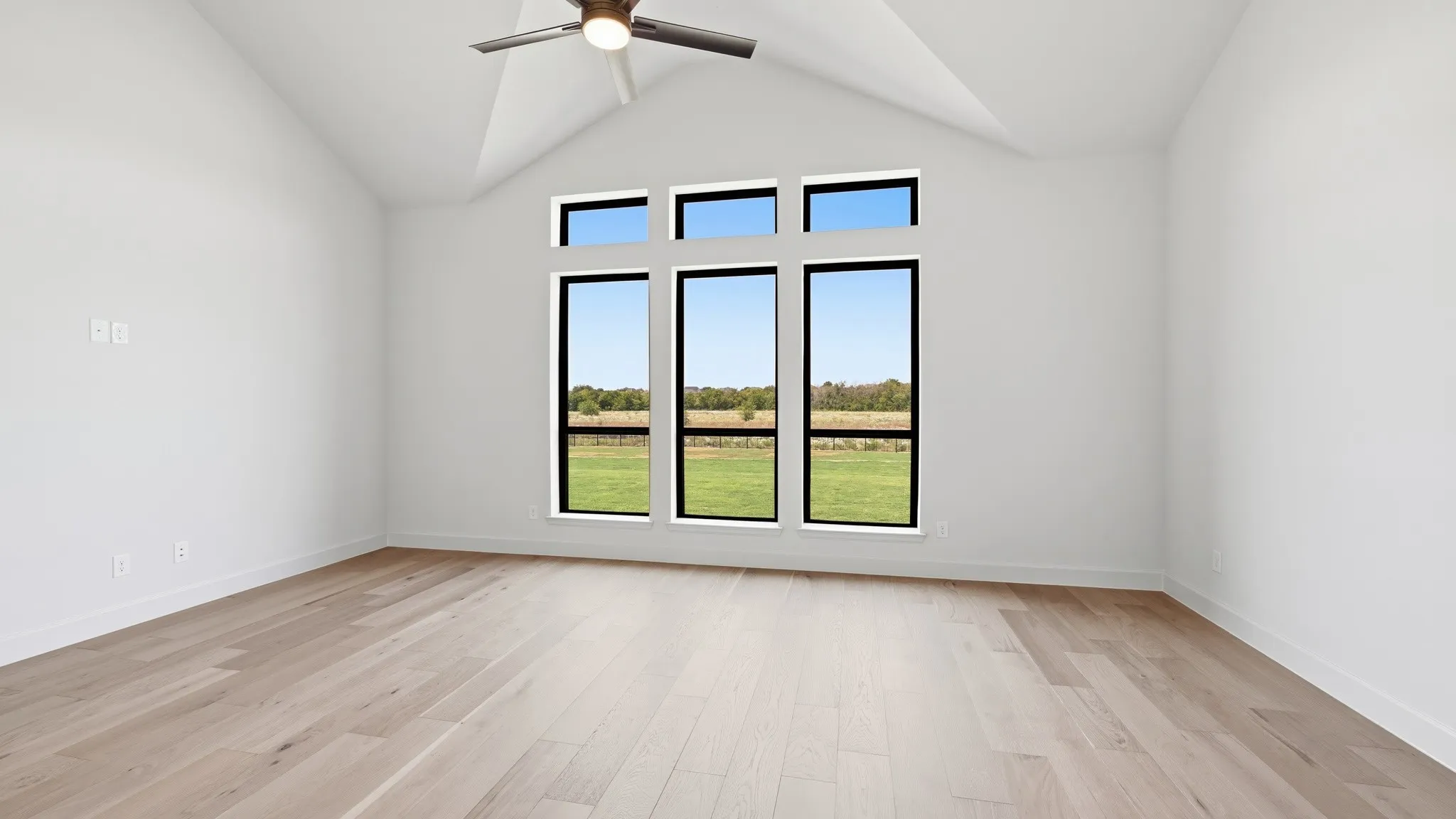 Single Family Residence For Sale in Rockwall County , 108 Chesterfield Lane, Heath, Texas 75032, 5 Bedroom, 7 Bathroom, 4 Garage spaces, 4,745 Sqft, built in 2026, New Construction - Incomplete, mls#21242384, Real Estate Agent in Heath, Homes For Sale in Rockwall county, Homes For Sale in Heath, Realtor in Heath Texas, Real Estate Brokerage Independent Realty Texas, Luminita Cordes Realtor