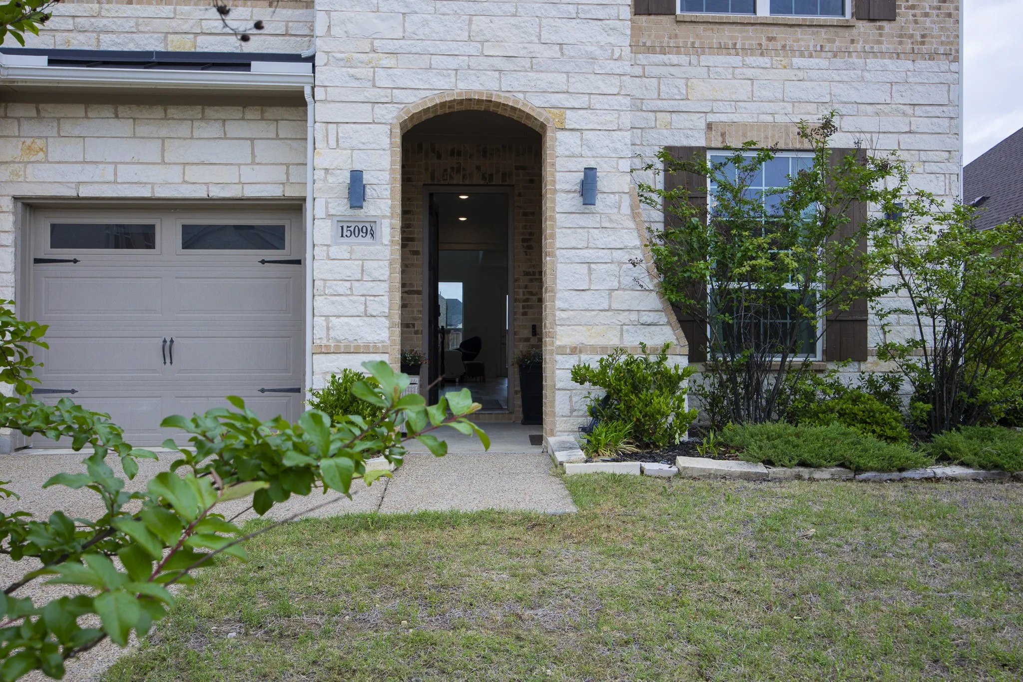 Single Family Residence For Sale in Collin County , 1509 Devotion Row, Wylie, Texas 75098, 5 Bedroom, 4 Bathroom, 3 Garage spaces, 4,159 Sqft, built in 2021, mls#21242404, Real Estate Agent in Wylie, Homes For Sale in Collin county, Homes For Sale in Wylie, Realtor in Wylie Texas, Real Estate Brokerage Independent Realty Texas, Luminita Cordes Realtor