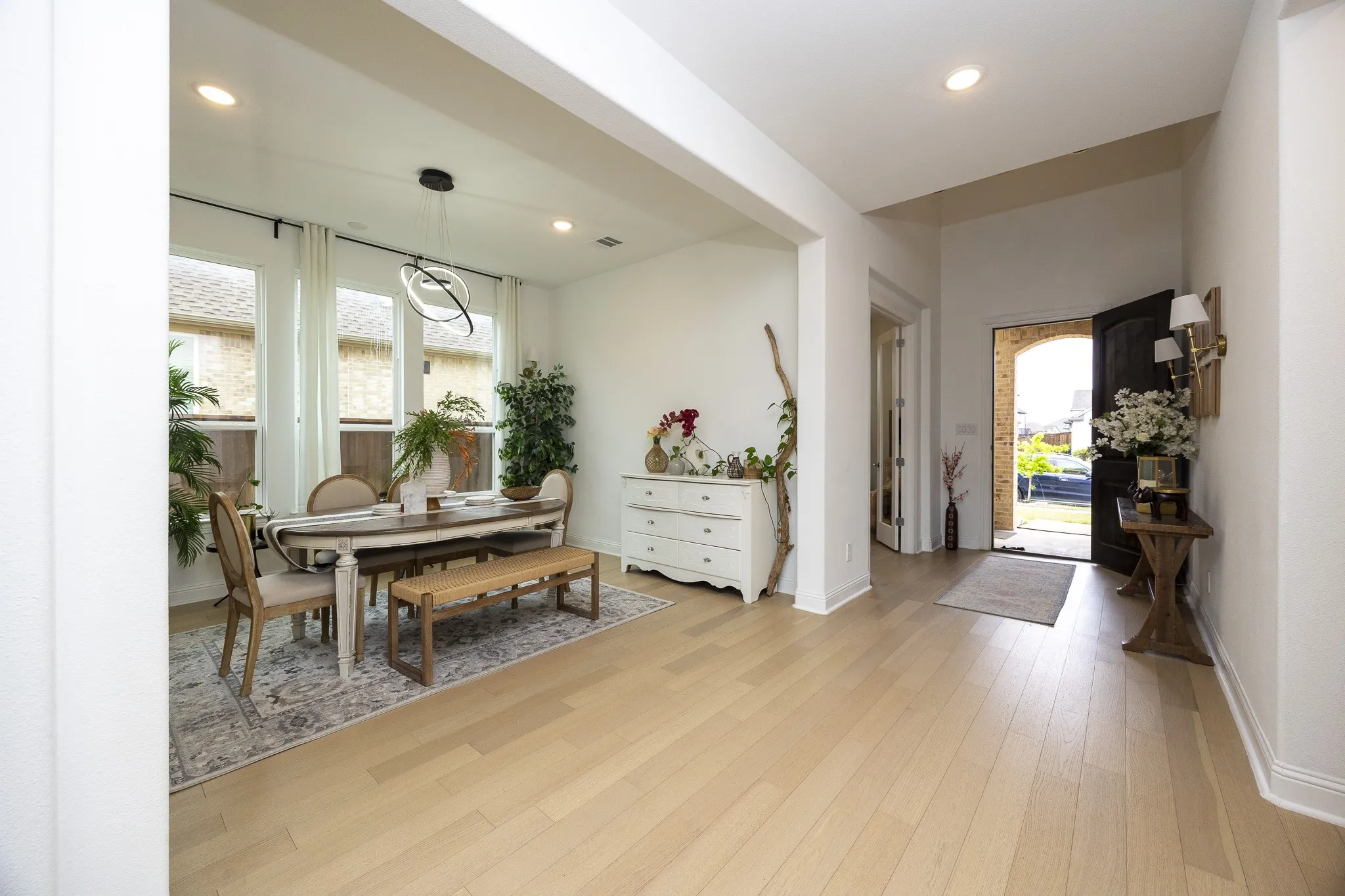 Single Family Residence For Sale in Collin County , 1509 Devotion Row, Wylie, Texas 75098, 5 Bedroom, 4 Bathroom, 3 Garage spaces, 4,159 Sqft, built in 2021, mls#21242404, Real Estate Agent in Wylie, Homes For Sale in Collin county, Homes For Sale in Wylie, Realtor in Wylie Texas, Real Estate Brokerage Independent Realty Texas, Luminita Cordes Realtor