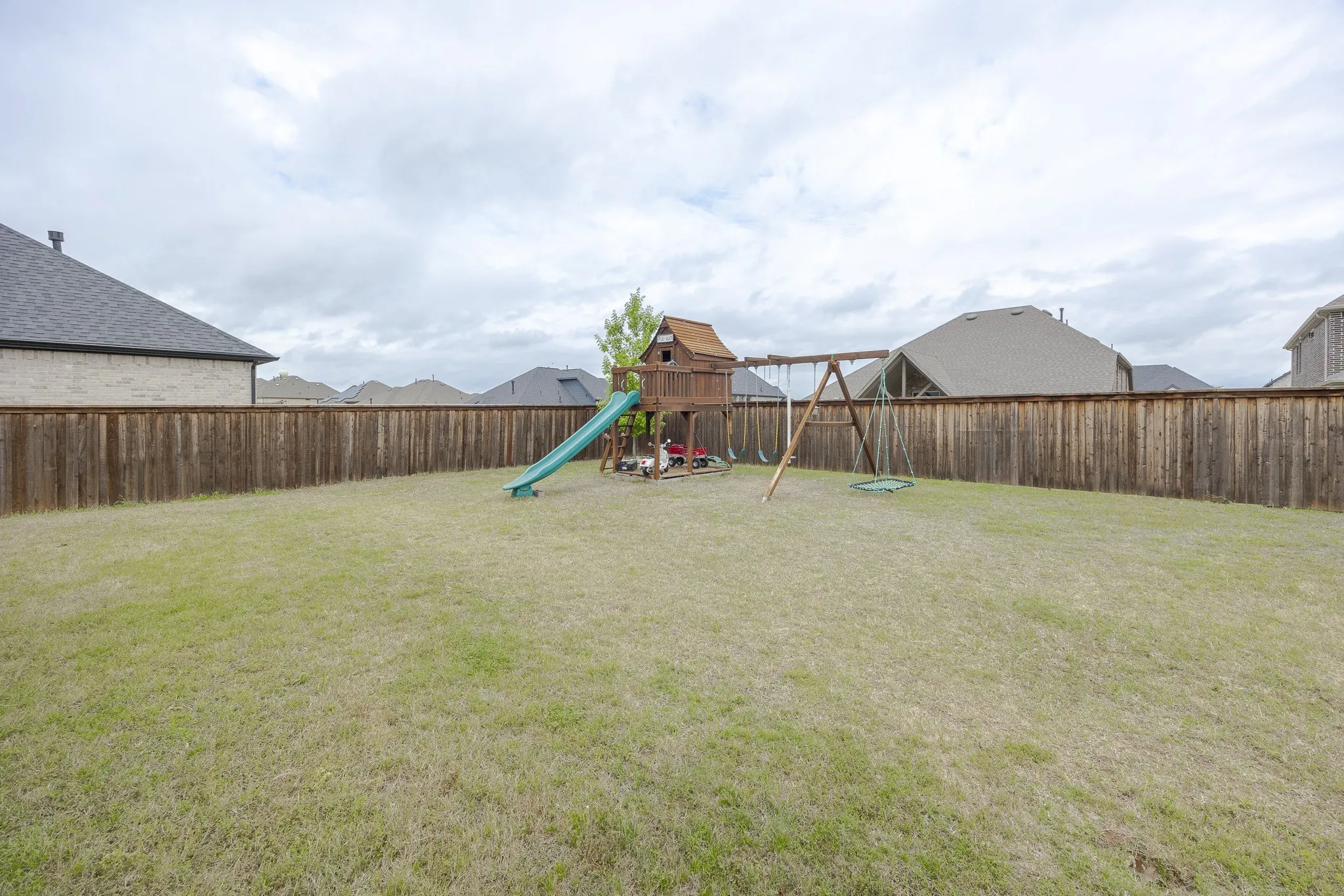 Single Family Residence For Sale in Collin County , 1509 Devotion Row, Wylie, Texas 75098, 5 Bedroom, 4 Bathroom, 3 Garage spaces, 4,159 Sqft, built in 2021, mls#21242404, Real Estate Agent in Wylie, Homes For Sale in Collin county, Homes For Sale in Wylie, Realtor in Wylie Texas, Real Estate Brokerage Independent Realty Texas, Luminita Cordes Realtor