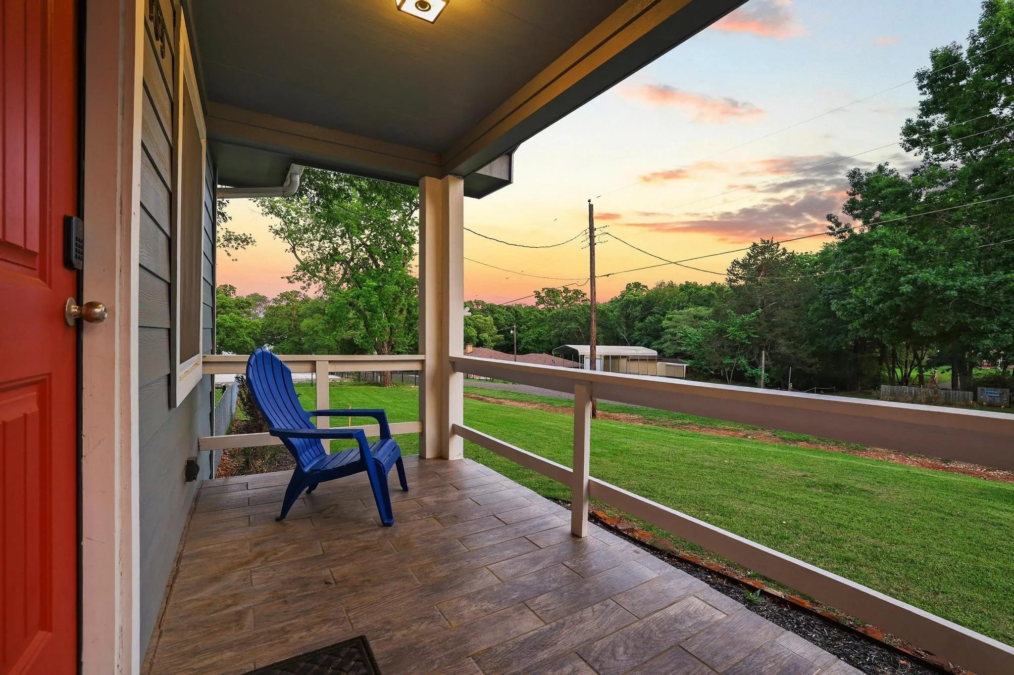 Single Family Residence For Sale in Grayson County , 109 Arkansas Street, Pottsboro, Texas 75076, 3 Bedrooms, 2 Bathrooms, 4 Garage spaces, 1,796 Sqft, built in 1968, Price $539,999, mls#21242429, Real Estate Agent in Pottsboro, Homes For Sale in Grayson county, Homes For Sale in Pottsboro, Realtor in Pottsboro Texas, Real Estate Brokerage Independent Realty Texas, Luminita Cordes Realtor