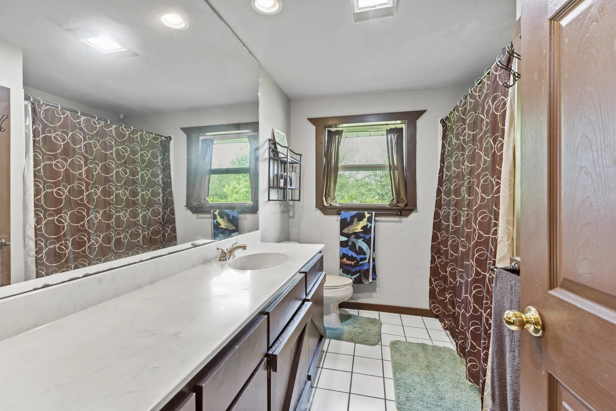 Farm For Sale in Upshur County , 7626 Fm 1002 S, Big Sandy, Texas 75755, 3 Bedroom, 2 Bathroom, 3 Garage spaces, 2,956 Sqft, built in 2000, Preowned, mls#21242470, Real Estate Agent in Big Sandy, Homes For Sale in Upshur county, Homes For Sale in Big Sandy, Realtor in Big Sandy Texas, Real Estate Brokerage Independent Realty Texas, Luminita Cordes Realtor