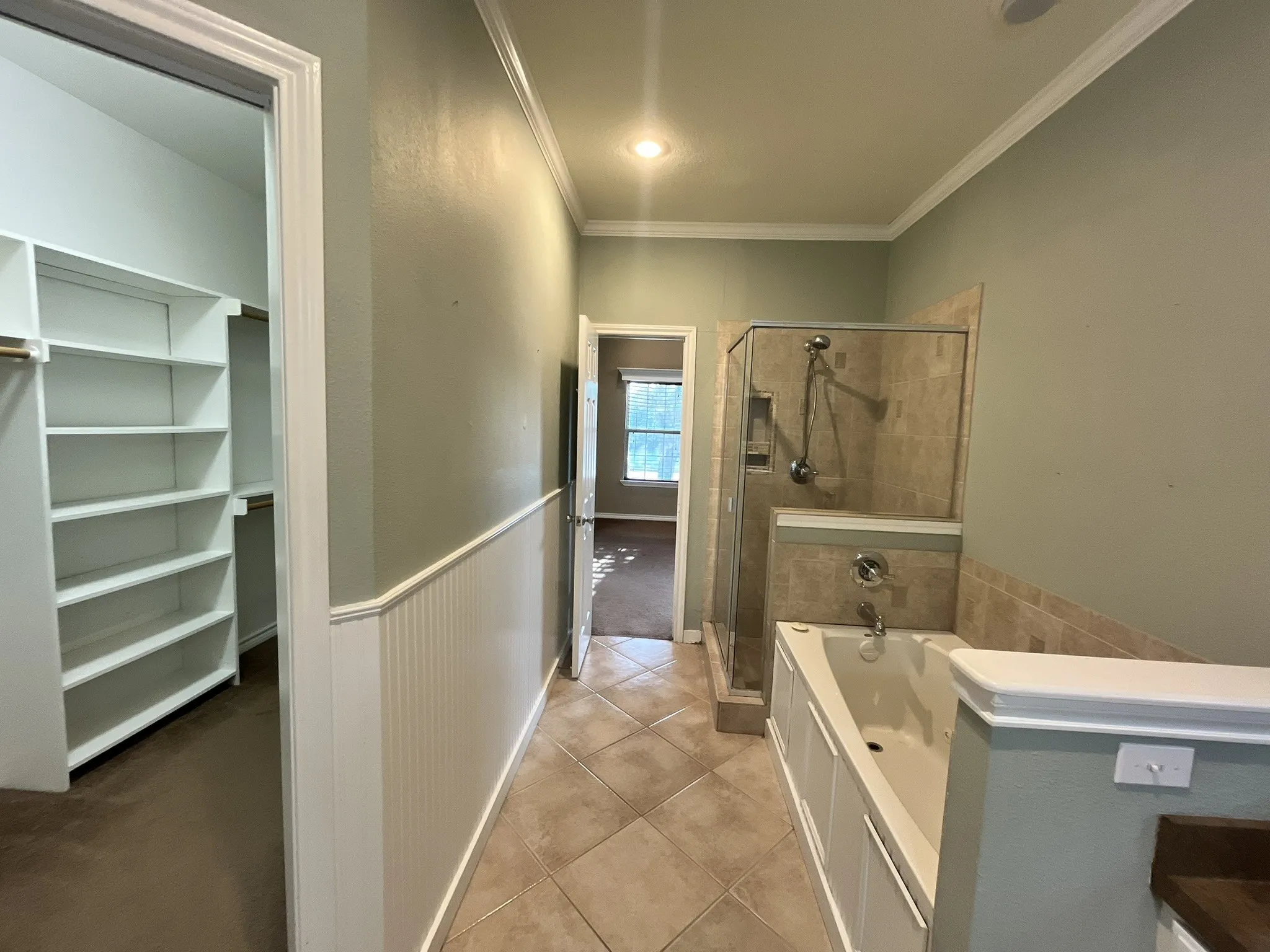 Single Family Residence For Sale in Ellis County , 2700 Boyd Street, Ennis, Texas 75119, 4 Bedroom, 4 Bathroom, 2 Garage spaces, 2,276 Sqft, built in 1998, Preowned, mls#21242469, Real Estate Agent in Ennis, Homes For Sale in Ellis county, Homes For Sale in Ennis, Realtor in Ennis Texas, Real Estate Brokerage Independent Realty Texas, Luminita Cordes Realtor