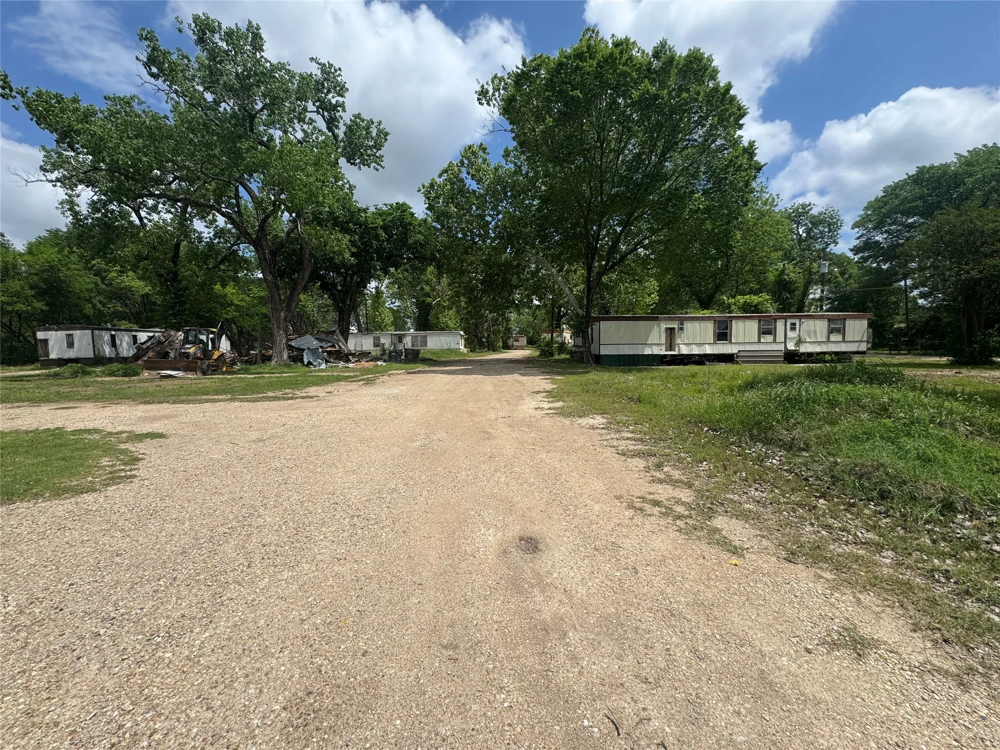 Industrial For Sale in Mc Lennan County , 1300 S Loop Drive, Waco, Texas 76704, 0, 0, Garage spaces, 0 Sqft, built in 1950, Preowned, Price $1,200,000, mls#21242504, Real Estate Agent in Waco, Homes For Sale in Mc Lennan county, Homes For Sale in Waco, Realtor in Waco Texas, Real Estate Brokerage Independent Realty Texas, Luminita Cordes Realtor