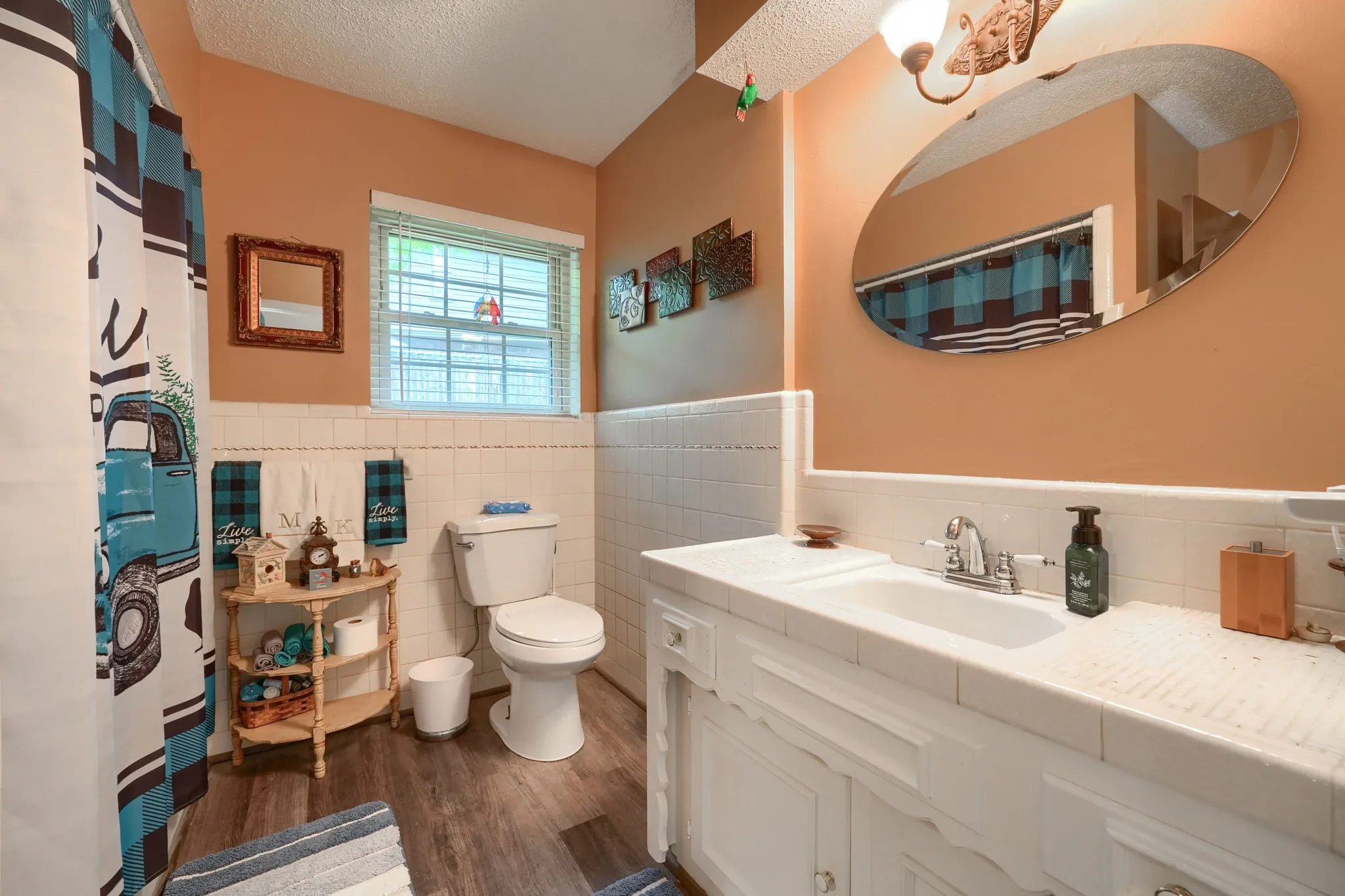 Single Family Residence For Sale in Dallas County , 8226 Hunnicut Road, Dallas, Texas 75228, 3 Bedroom, 3 Bathroom, 2 Garage spaces, 2,118 Sqft, built in 1967, mls#21242298, Real Estate Agent in Dallas, Homes For Sale in Dallas county, Homes For Sale in Dallas, Realtor in Dallas Texas, Real Estate Brokerage Independent Realty Texas, Luminita Cordes Realtor
