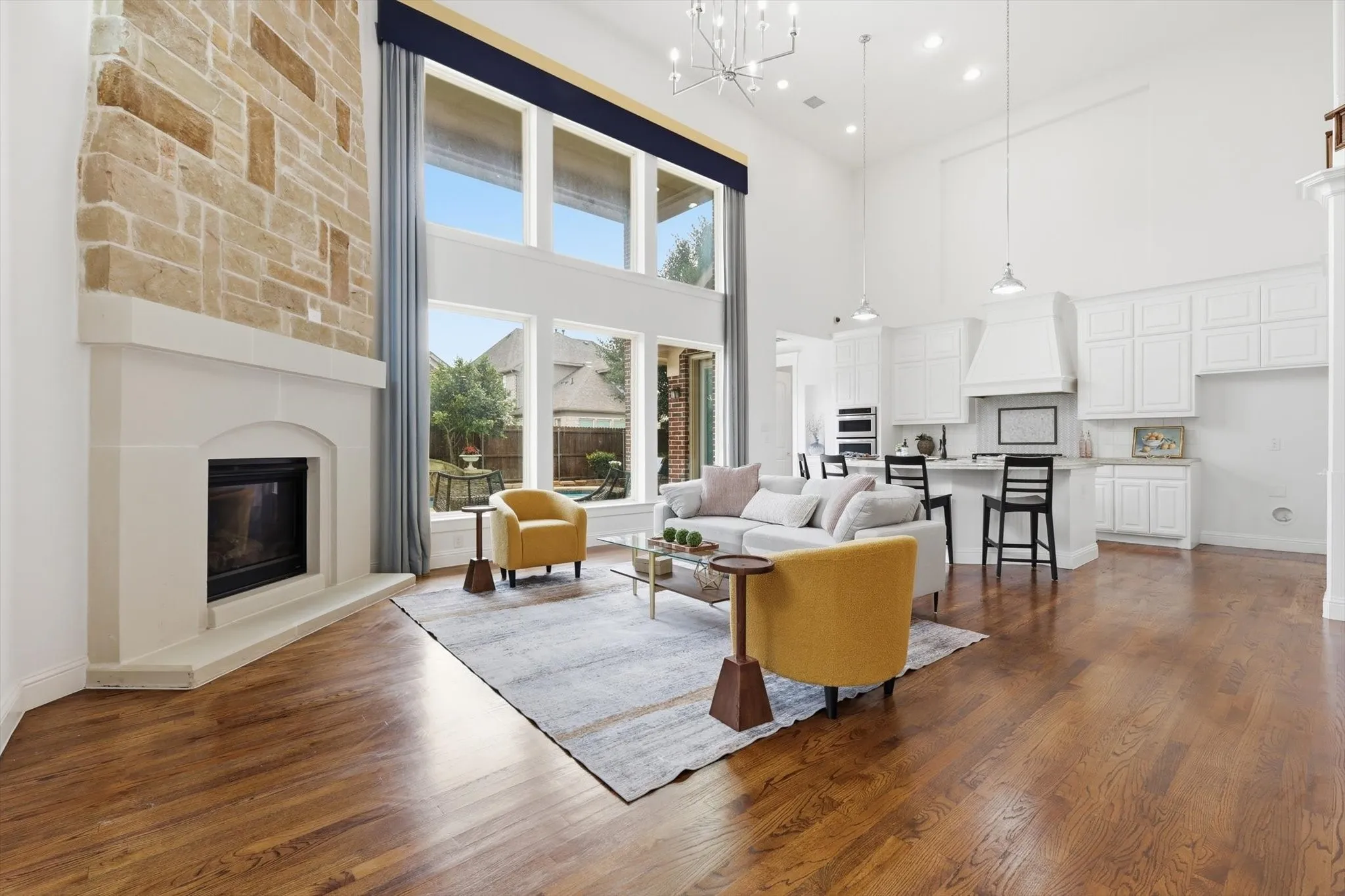 Single Family Residence For Sale in Denton County , 14104 Signal Hill Drive, Little Elm, Texas 75068, 5 Bedroom, 4 Bathroom, 2 Garage spaces, 4,232 Sqft, built in 2014, Preowned, mls#21241036, Real Estate Agent in Little Elm, Homes For Sale in Denton county, Homes For Sale in Little Elm, Realtor in Little Elm Texas, Real Estate Brokerage Independent Realty Texas, Luminita Cordes Realtor