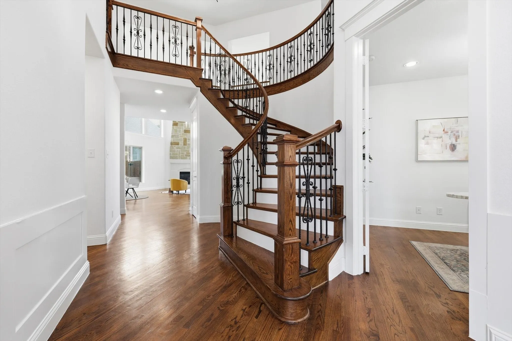 Single Family Residence For Sale in Denton County , 14104 Signal Hill Drive, Little Elm, Texas 75068, 5 Bedroom, 4 Bathroom, 2 Garage spaces, 4,232 Sqft, built in 2014, Preowned, mls#21241036, Real Estate Agent in Little Elm, Homes For Sale in Denton county, Homes For Sale in Little Elm, Realtor in Little Elm Texas, Real Estate Brokerage Independent Realty Texas, Luminita Cordes Realtor