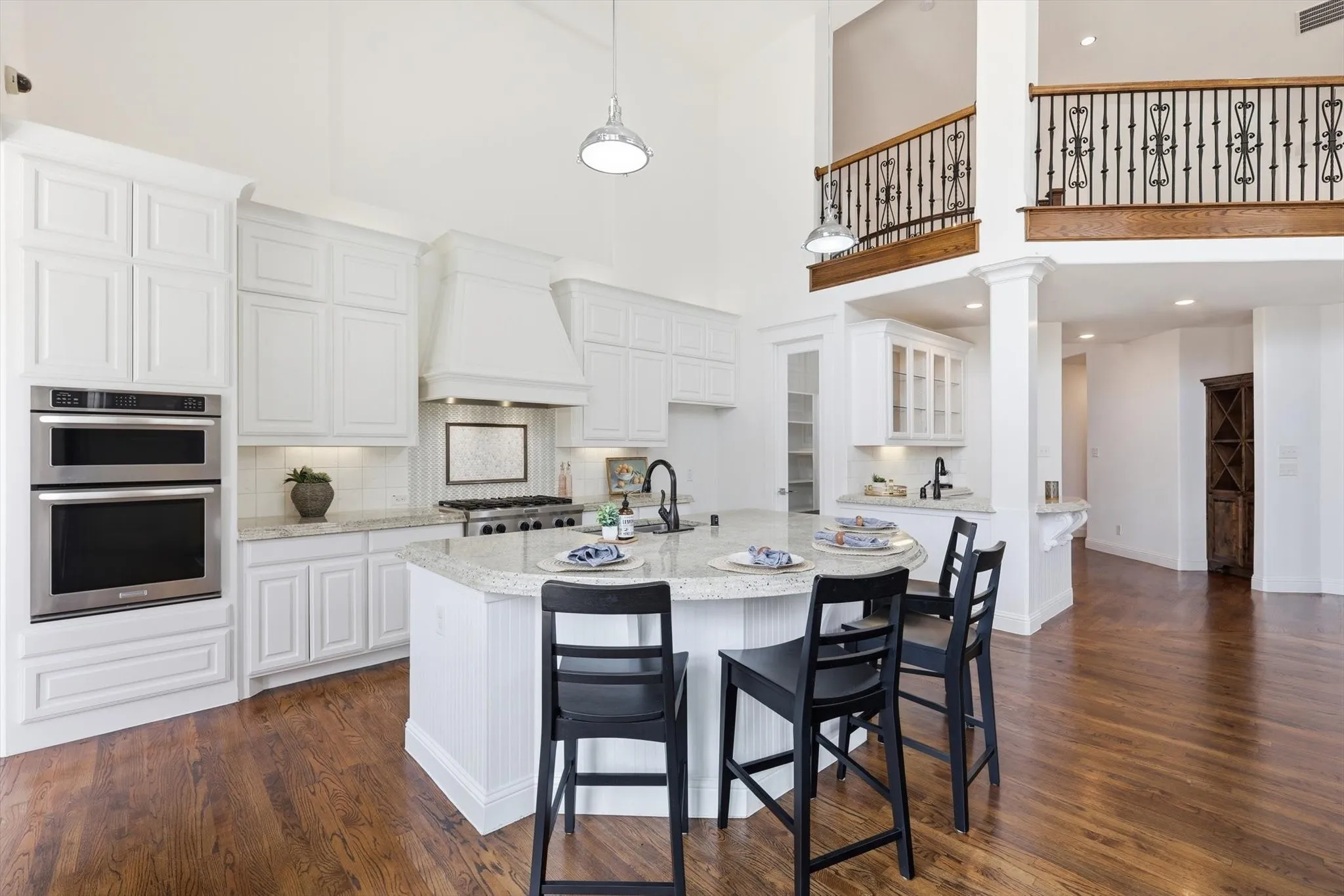 Single Family Residence For Sale in Denton County , 14104 Signal Hill Drive, Little Elm, Texas 75068, 5 Bedroom, 4 Bathroom, 2 Garage spaces, 4,232 Sqft, built in 2014, Preowned, mls#21241036, Real Estate Agent in Little Elm, Homes For Sale in Denton county, Homes For Sale in Little Elm, Realtor in Little Elm Texas, Real Estate Brokerage Independent Realty Texas, Luminita Cordes Realtor