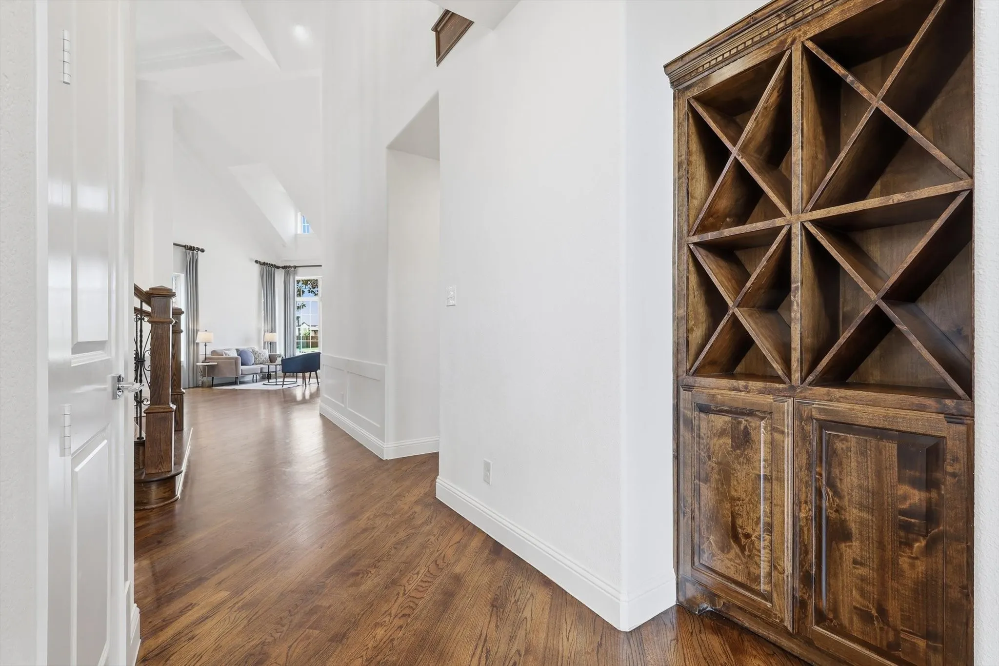 Single Family Residence For Sale in Denton County , 14104 Signal Hill Drive, Little Elm, Texas 75068, 5 Bedroom, 4 Bathroom, 2 Garage spaces, 4,232 Sqft, built in 2014, Preowned, mls#21241036, Real Estate Agent in Little Elm, Homes For Sale in Denton county, Homes For Sale in Little Elm, Realtor in Little Elm Texas, Real Estate Brokerage Independent Realty Texas, Luminita Cordes Realtor