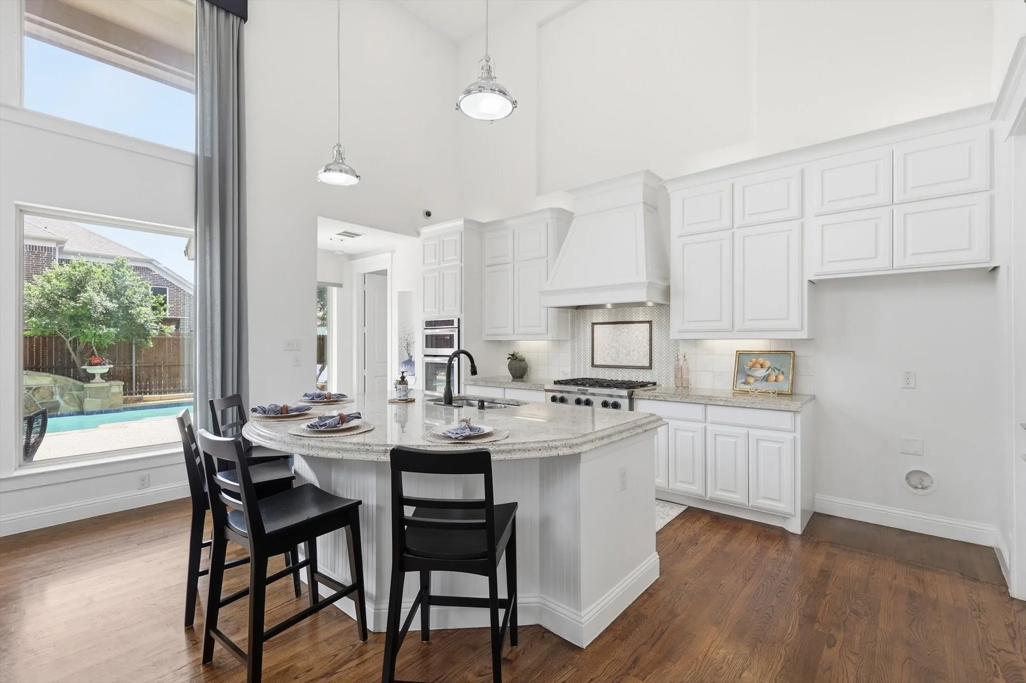 Single Family Residence For Sale in Denton County , 14104 Signal Hill Drive, Little Elm, Texas 75068, 5 Bedroom, 4 Bathroom, 2 Garage spaces, 4,232 Sqft, built in 2014, Preowned, mls#21241036, Real Estate Agent in Little Elm, Homes For Sale in Denton county, Homes For Sale in Little Elm, Realtor in Little Elm Texas, Real Estate Brokerage Independent Realty Texas, Luminita Cordes Realtor