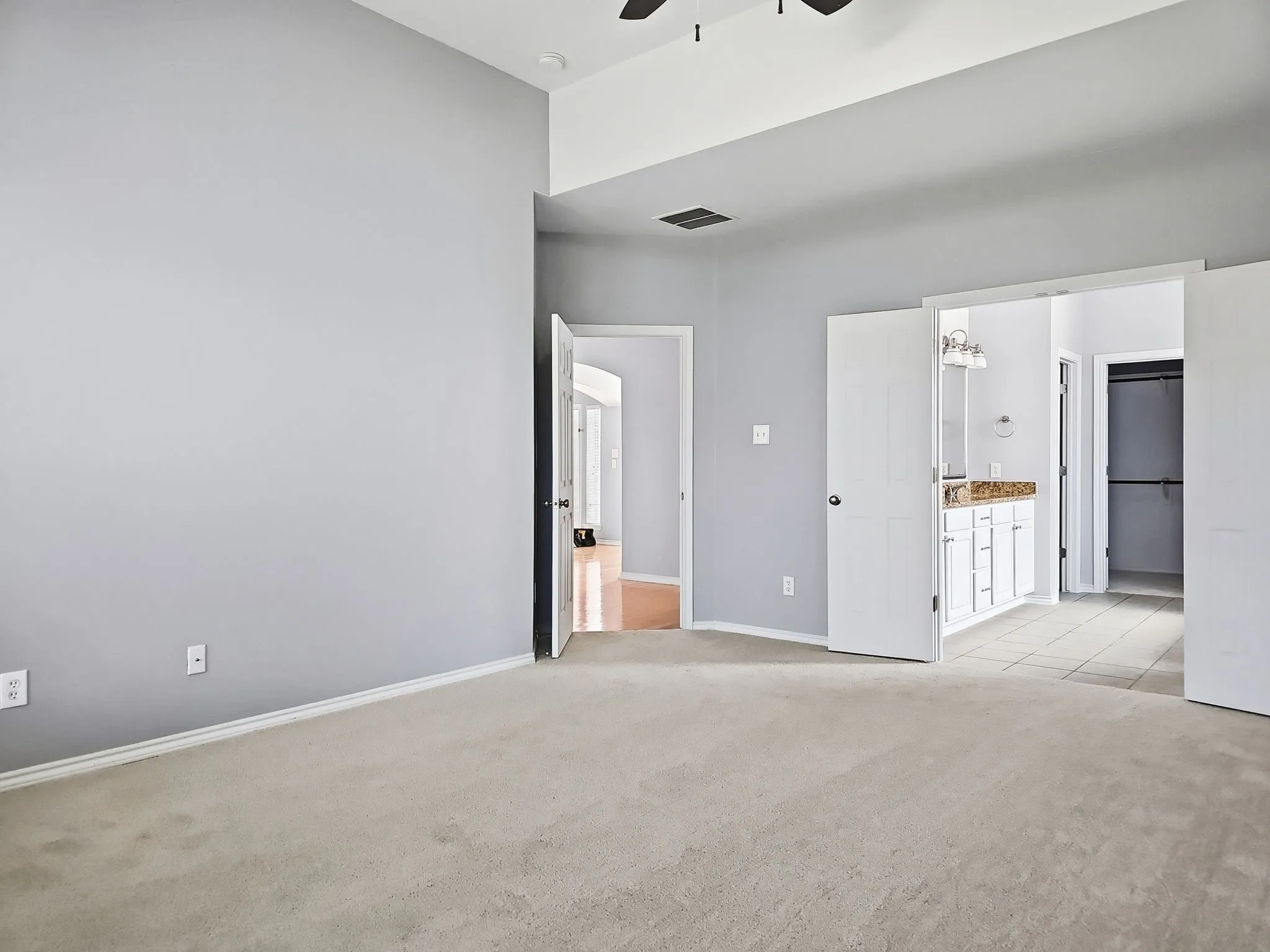 Single Family Residence For Sale in Collin County , 3000 Margot Court, Wylie, Texas 75098, 4 Bedroom, 3 Bathroom, 2 Garage spaces, 2,721 Sqft, built in 2003, Preowned, mls#21208453, Real Estate Agent in Wylie, Homes For Sale in Collin county, Homes For Sale in Wylie, Realtor in Wylie Texas, Real Estate Brokerage Independent Realty Texas, Luminita Cordes Realtor