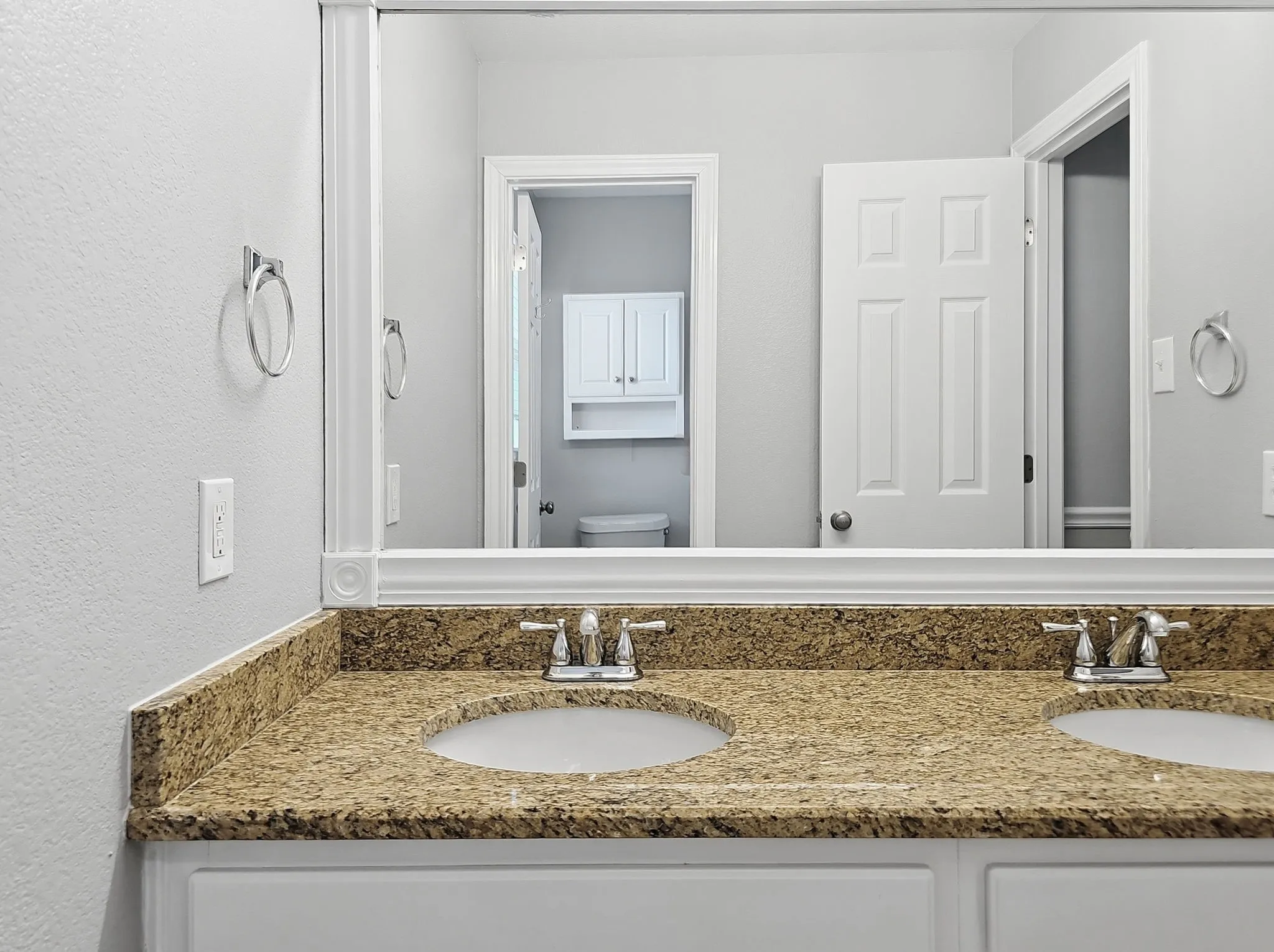 Single Family Residence For Sale in Collin County , 3000 Margot Court, Wylie, Texas 75098, 4 Bedroom, 3 Bathroom, 2 Garage spaces, 2,721 Sqft, built in 2003, Preowned, mls#21208453, Real Estate Agent in Wylie, Homes For Sale in Collin county, Homes For Sale in Wylie, Realtor in Wylie Texas, Real Estate Brokerage Independent Realty Texas, Luminita Cordes Realtor