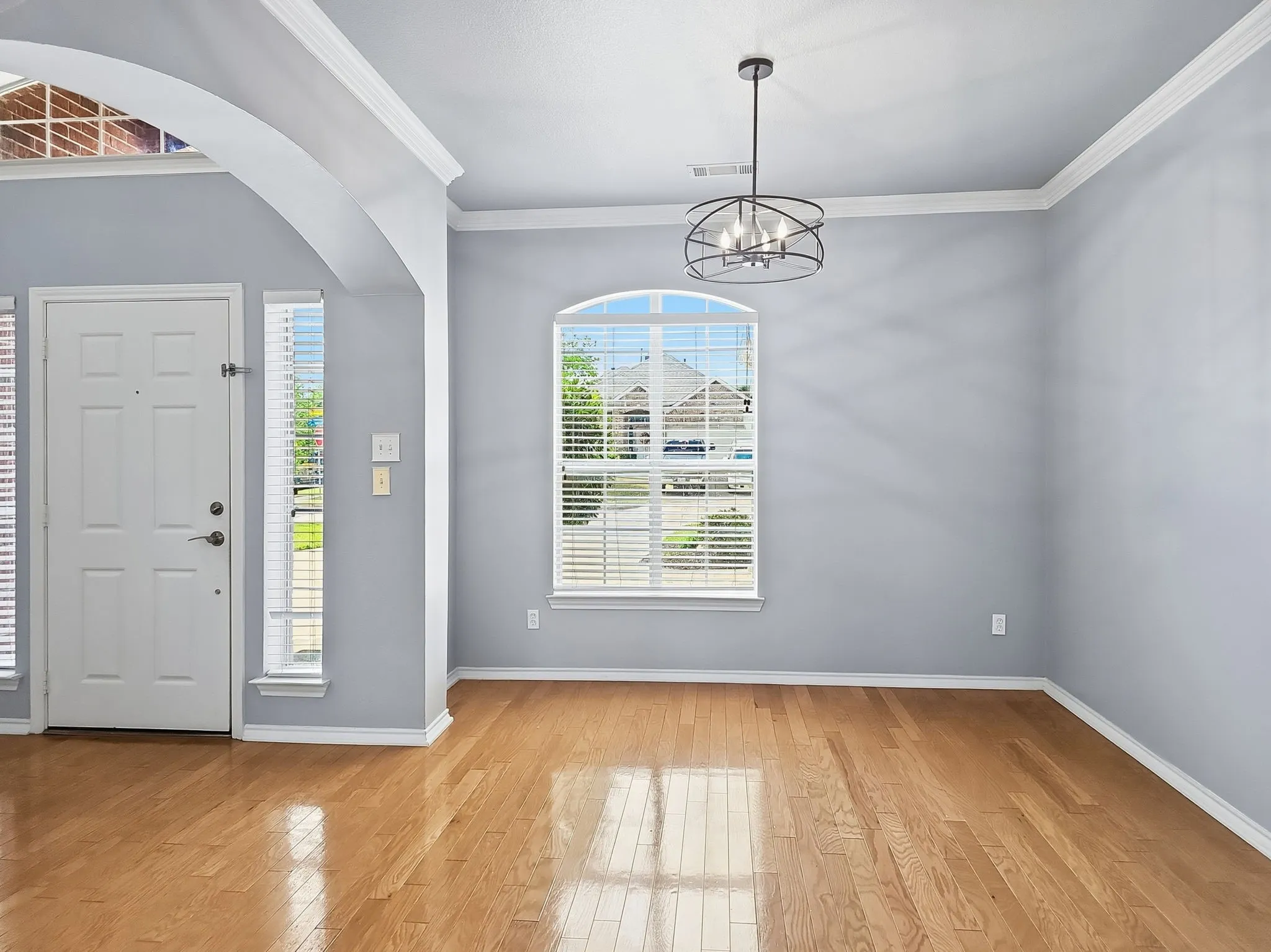 Single Family Residence For Sale in Collin County , 3000 Margot Court, Wylie, Texas 75098, 4 Bedroom, 3 Bathroom, 2 Garage spaces, 2,721 Sqft, built in 2003, Preowned, mls#21208453, Real Estate Agent in Wylie, Homes For Sale in Collin county, Homes For Sale in Wylie, Realtor in Wylie Texas, Real Estate Brokerage Independent Realty Texas, Luminita Cordes Realtor