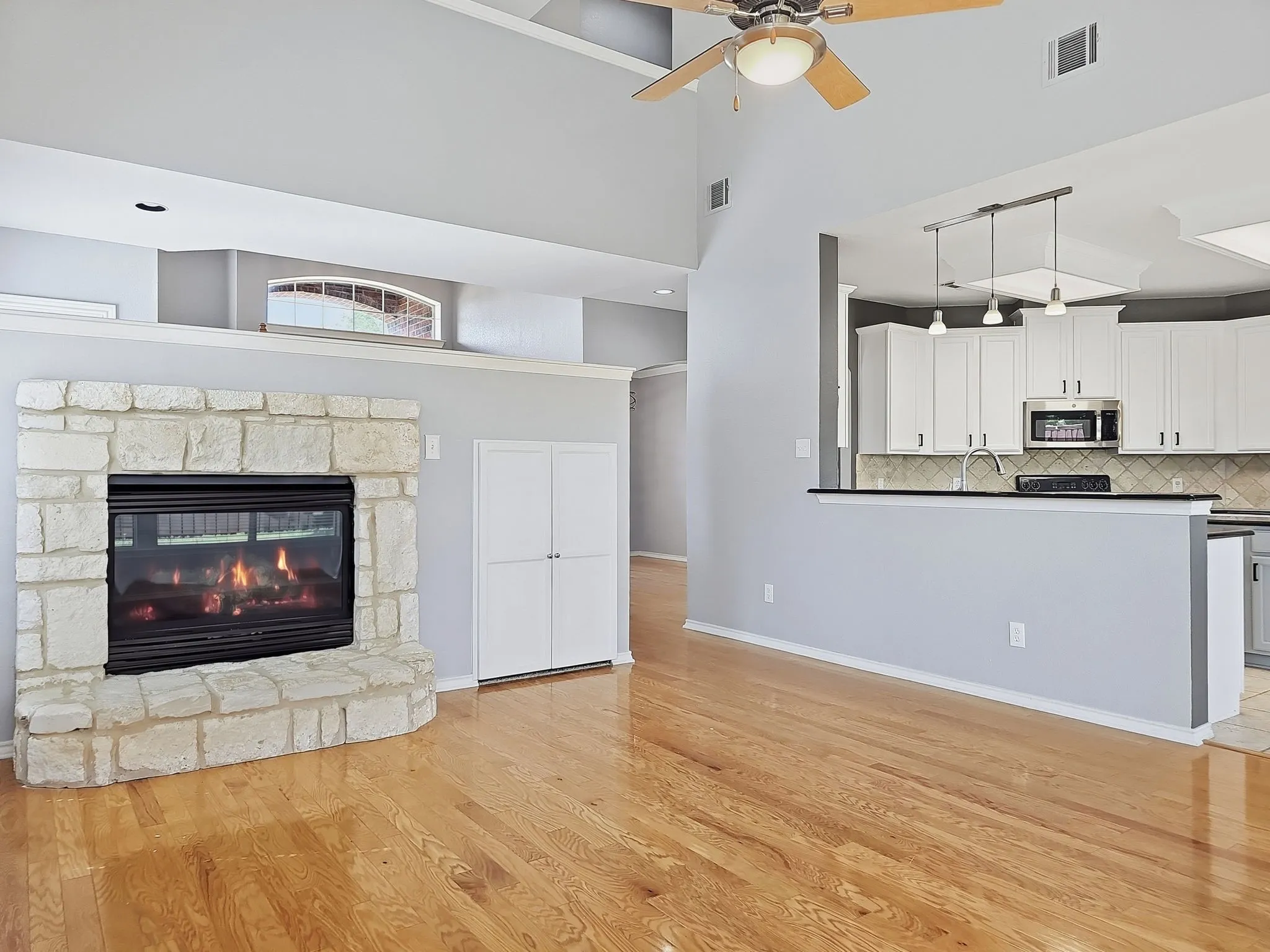 Single Family Residence For Sale in Collin County , 3000 Margot Court, Wylie, Texas 75098, 4 Bedroom, 3 Bathroom, 2 Garage spaces, 2,721 Sqft, built in 2003, Preowned, mls#21208453, Real Estate Agent in Wylie, Homes For Sale in Collin county, Homes For Sale in Wylie, Realtor in Wylie Texas, Real Estate Brokerage Independent Realty Texas, Luminita Cordes Realtor